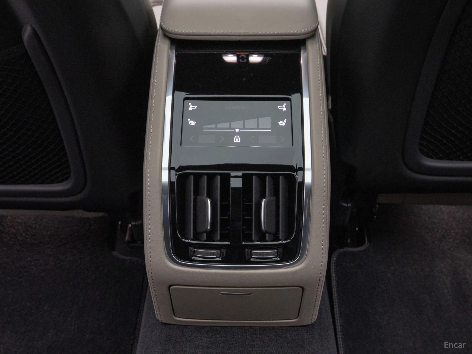 Volvo S90 превью 16