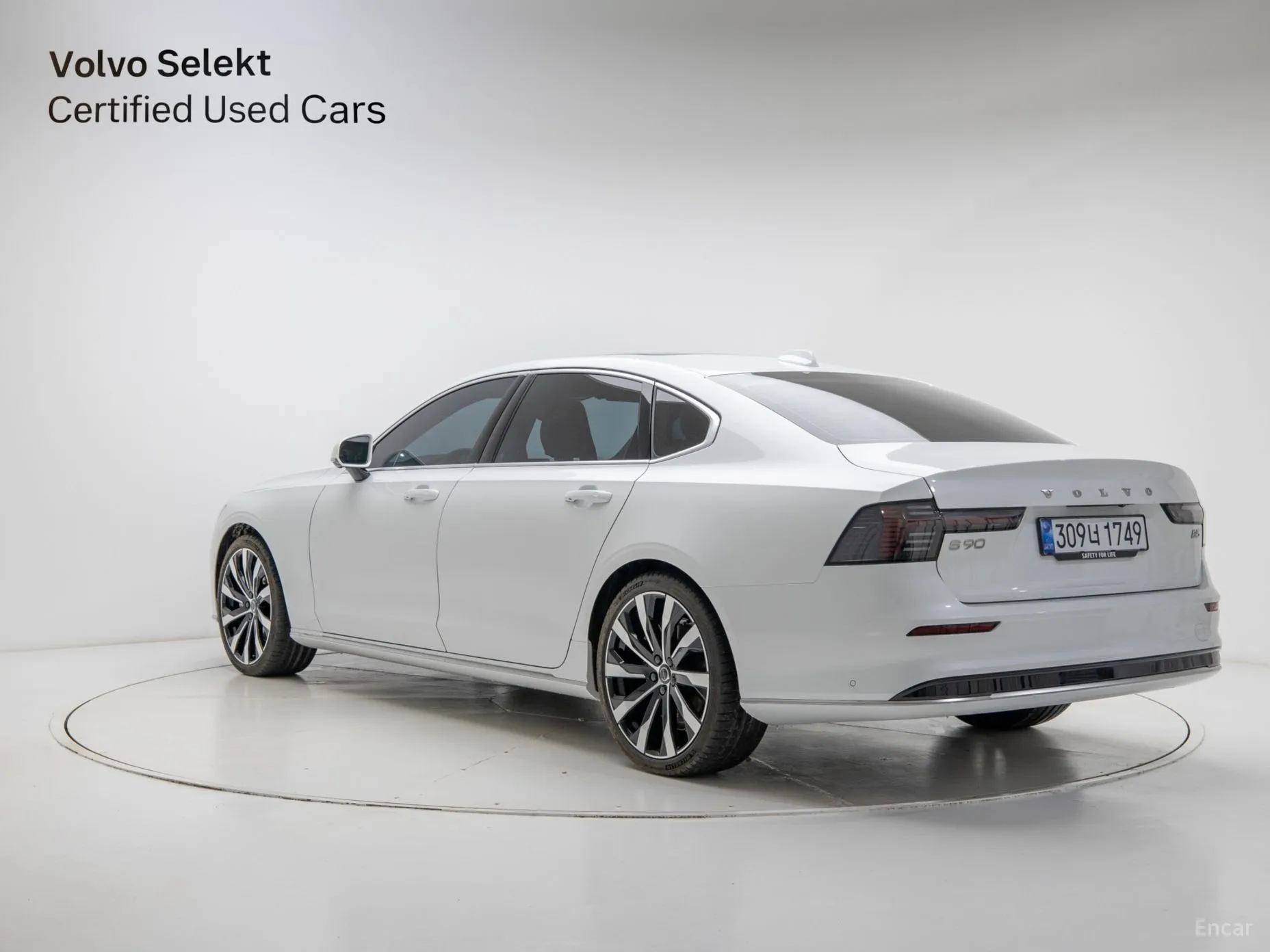 Volvo S90 превью 4