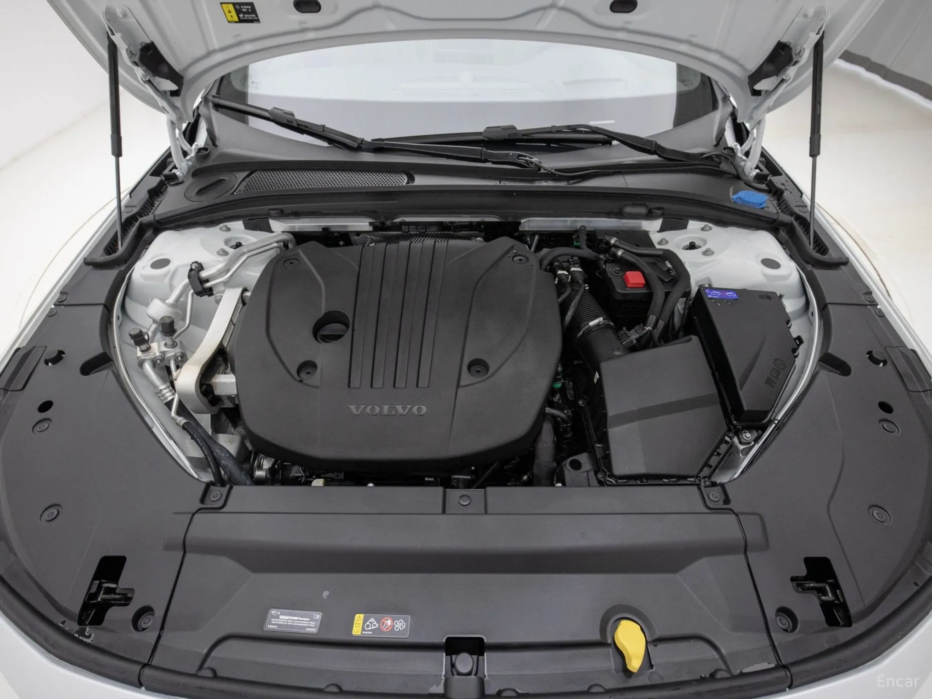 Volvo S90 превью 6