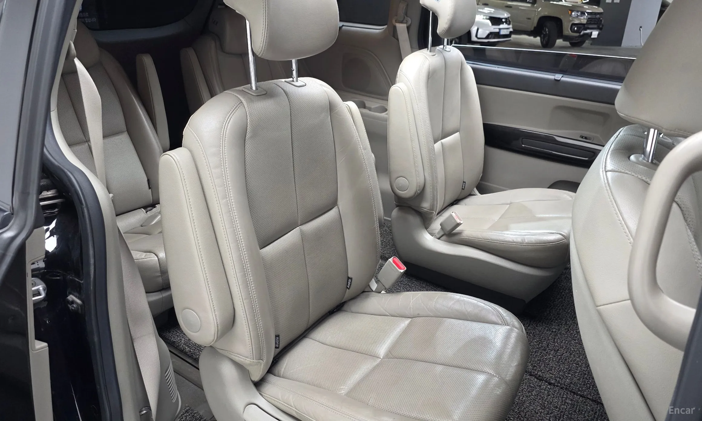 Kia Carnival превью 13