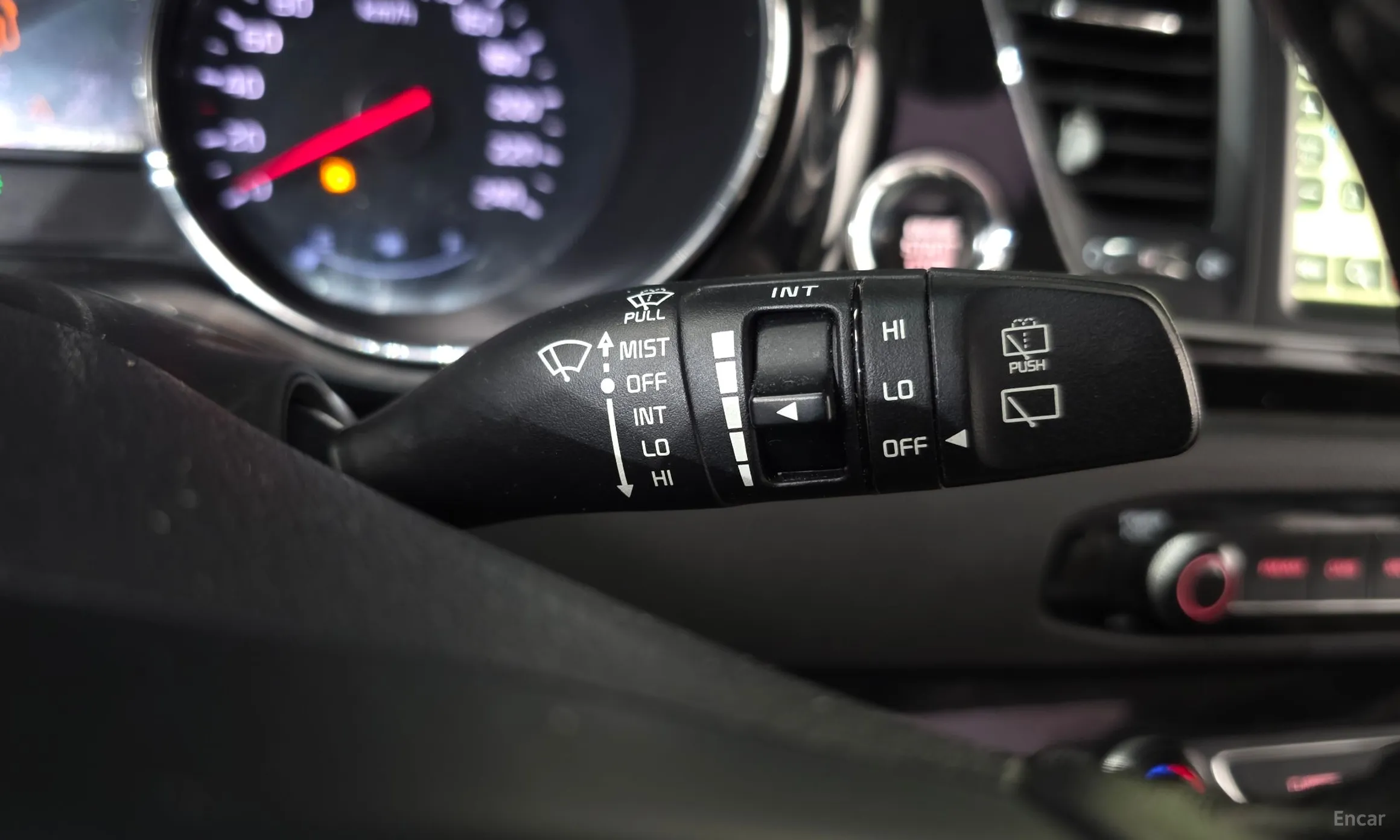 Kia Carnival превью 19