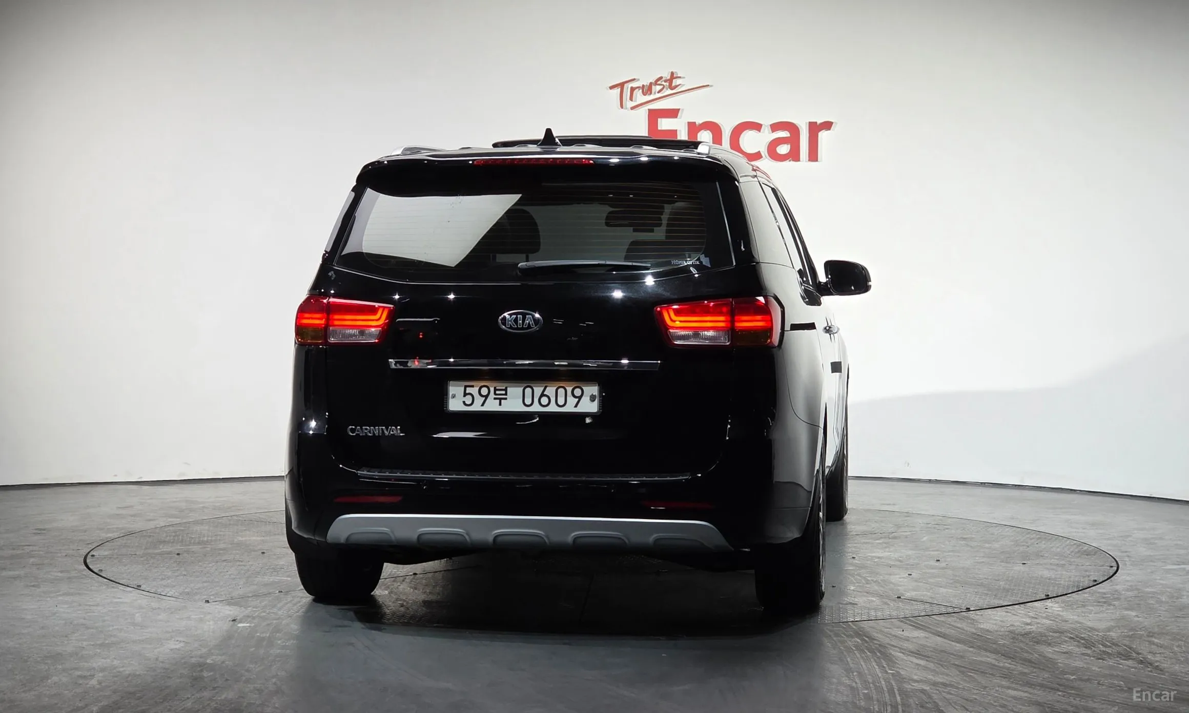 Kia Carnival превью 4