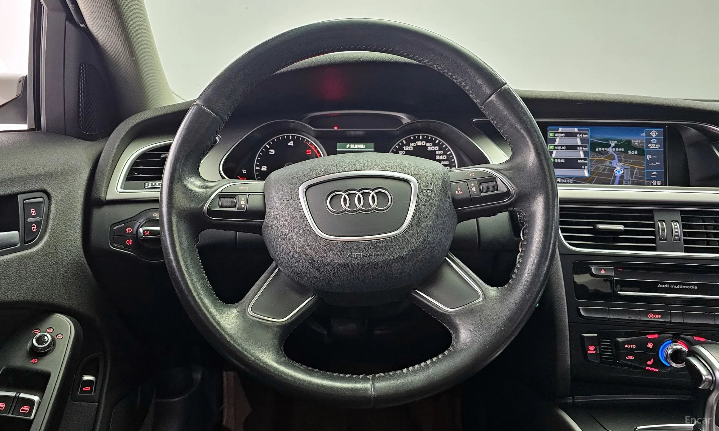 Audi New A4 превью 13
