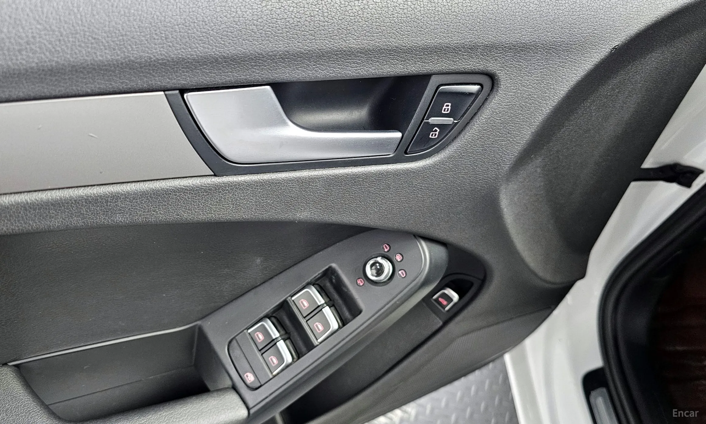Audi New A4 превью 18