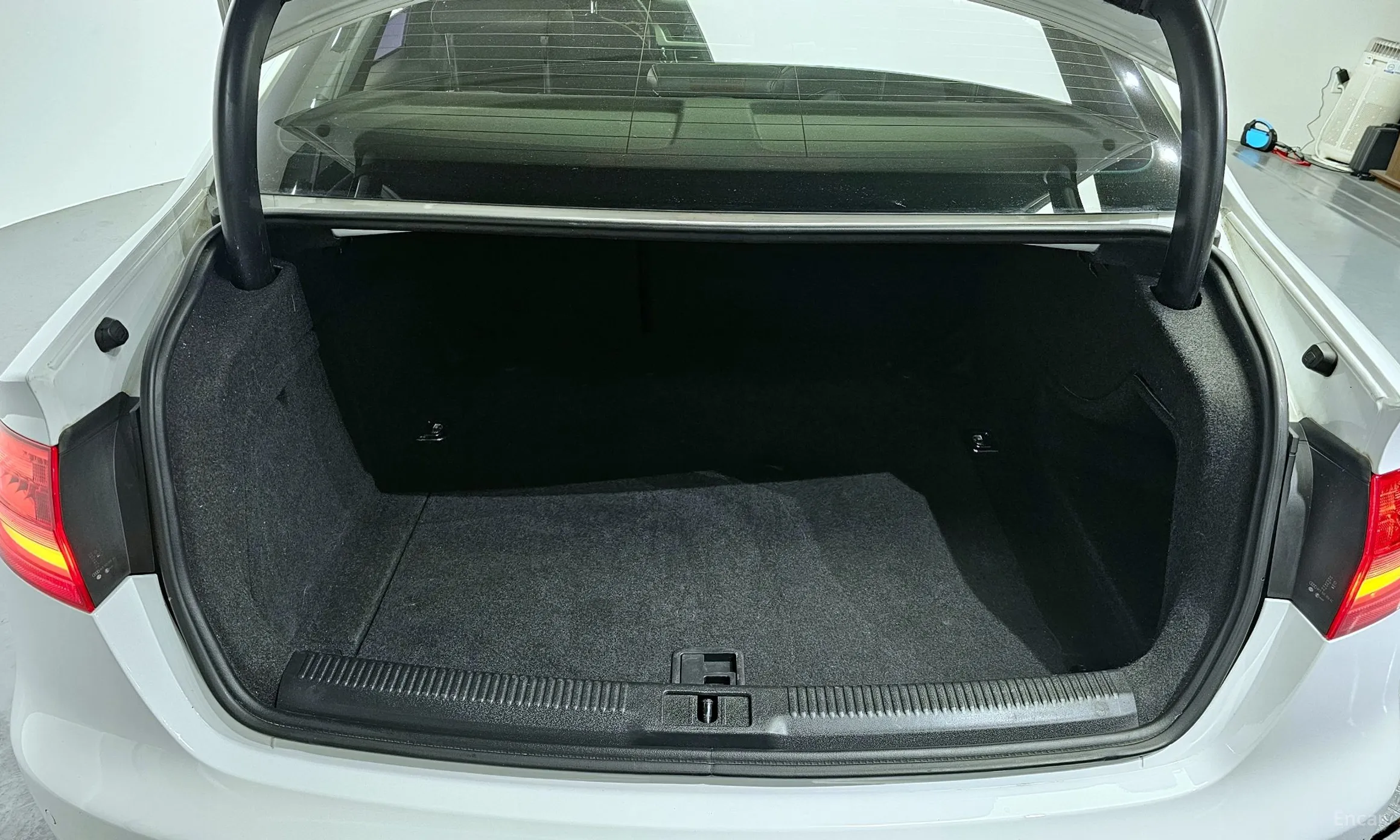 Audi New A4 превью 20