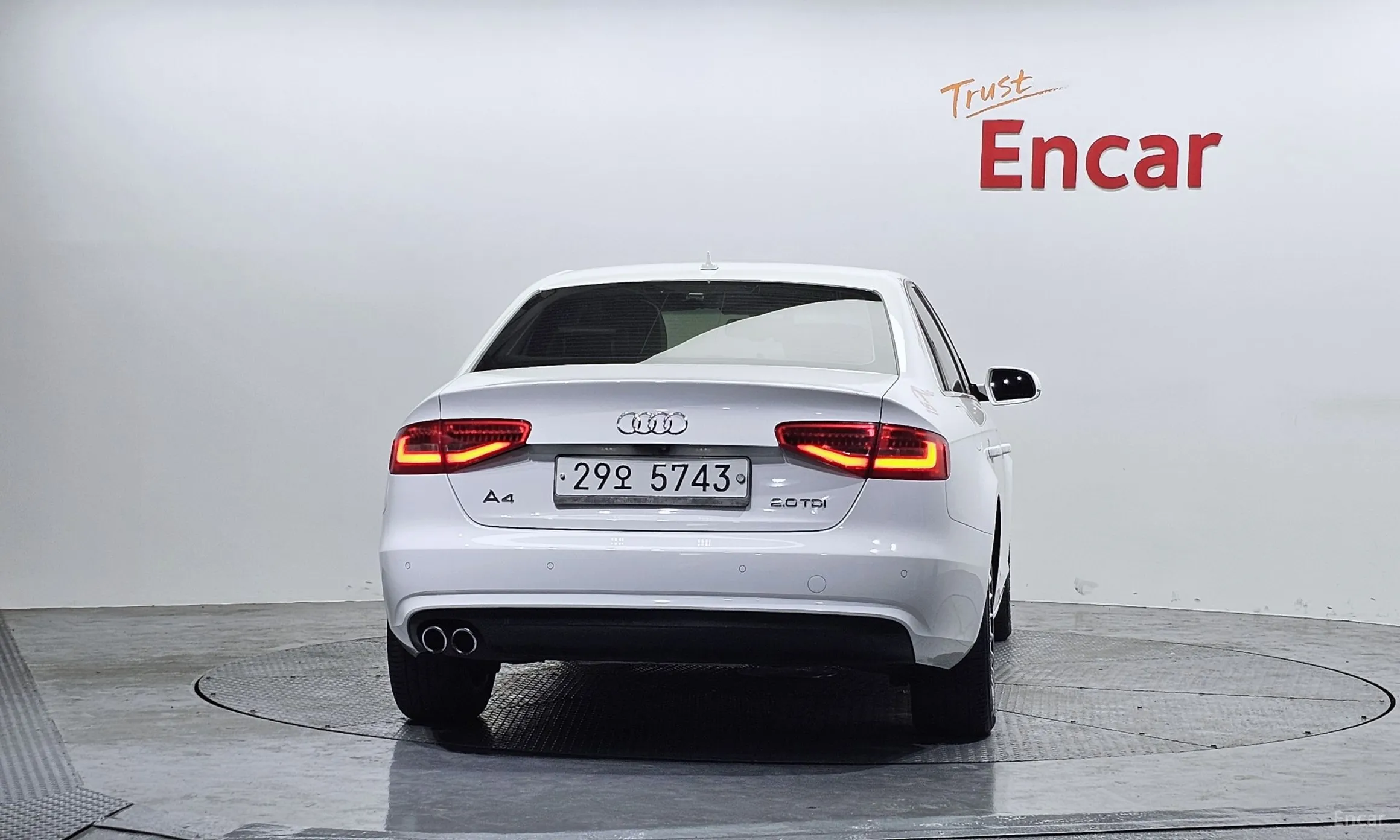 Audi New A4 превью 4