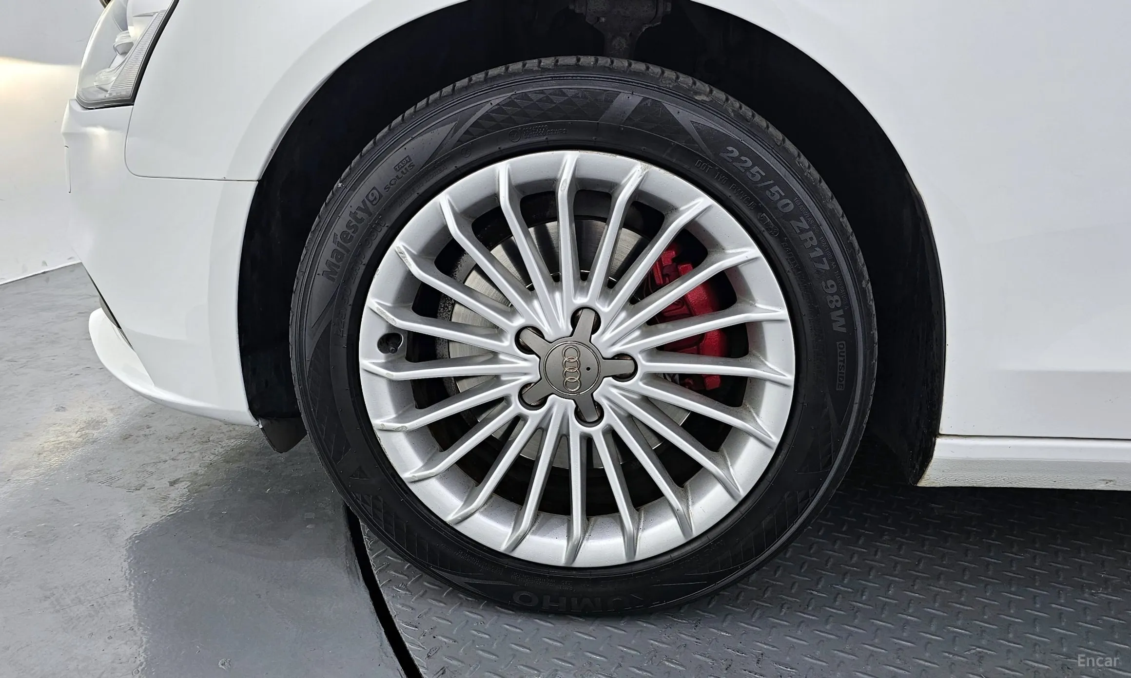 Audi New A4 превью 5