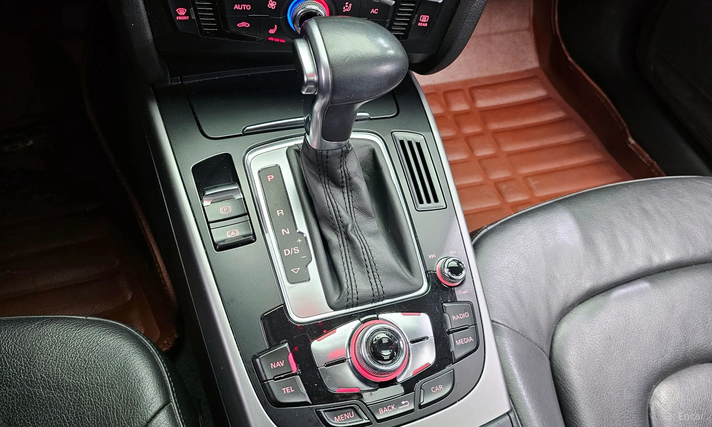 Audi New A4 превью 9