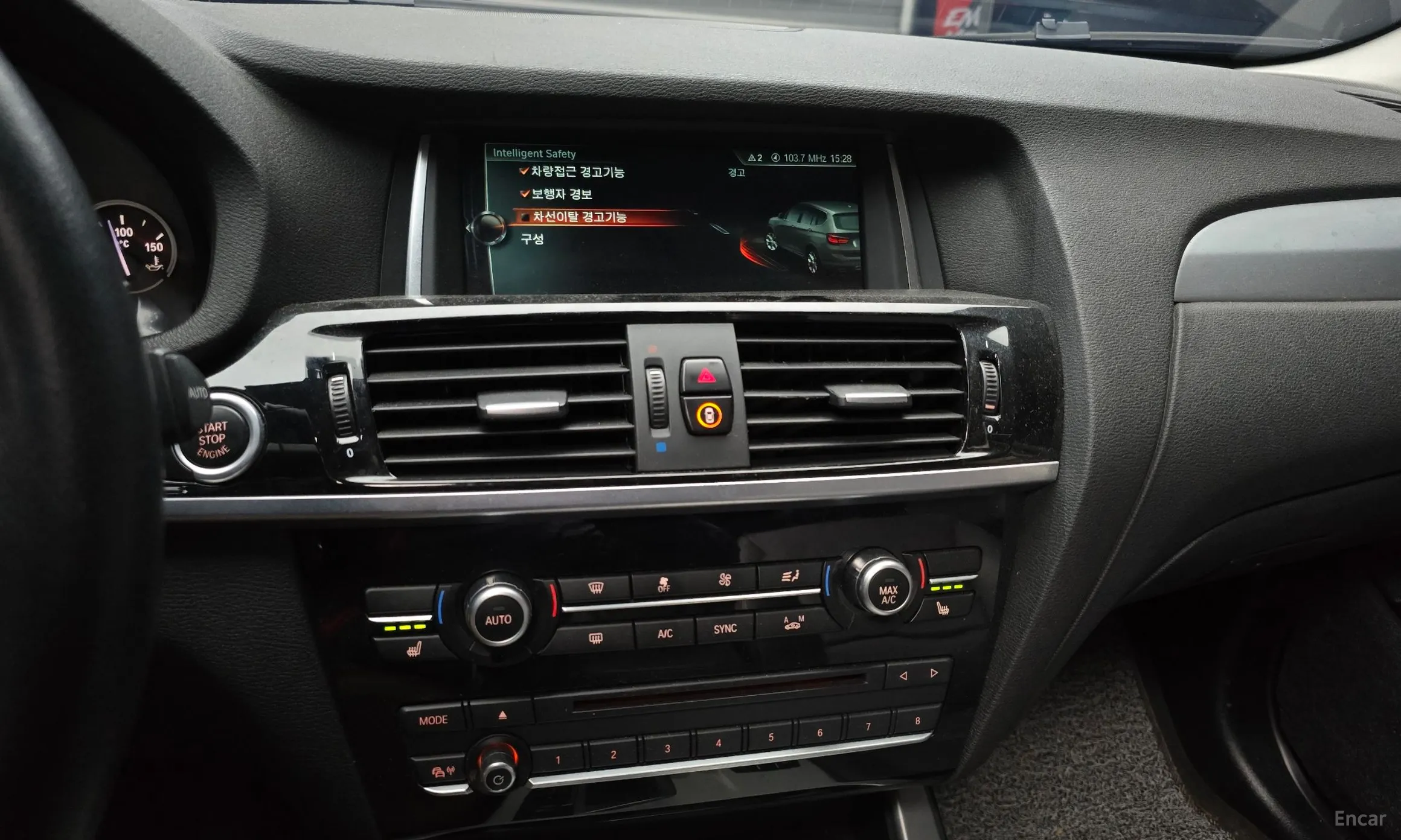 BMW X3 (F25) превью 14