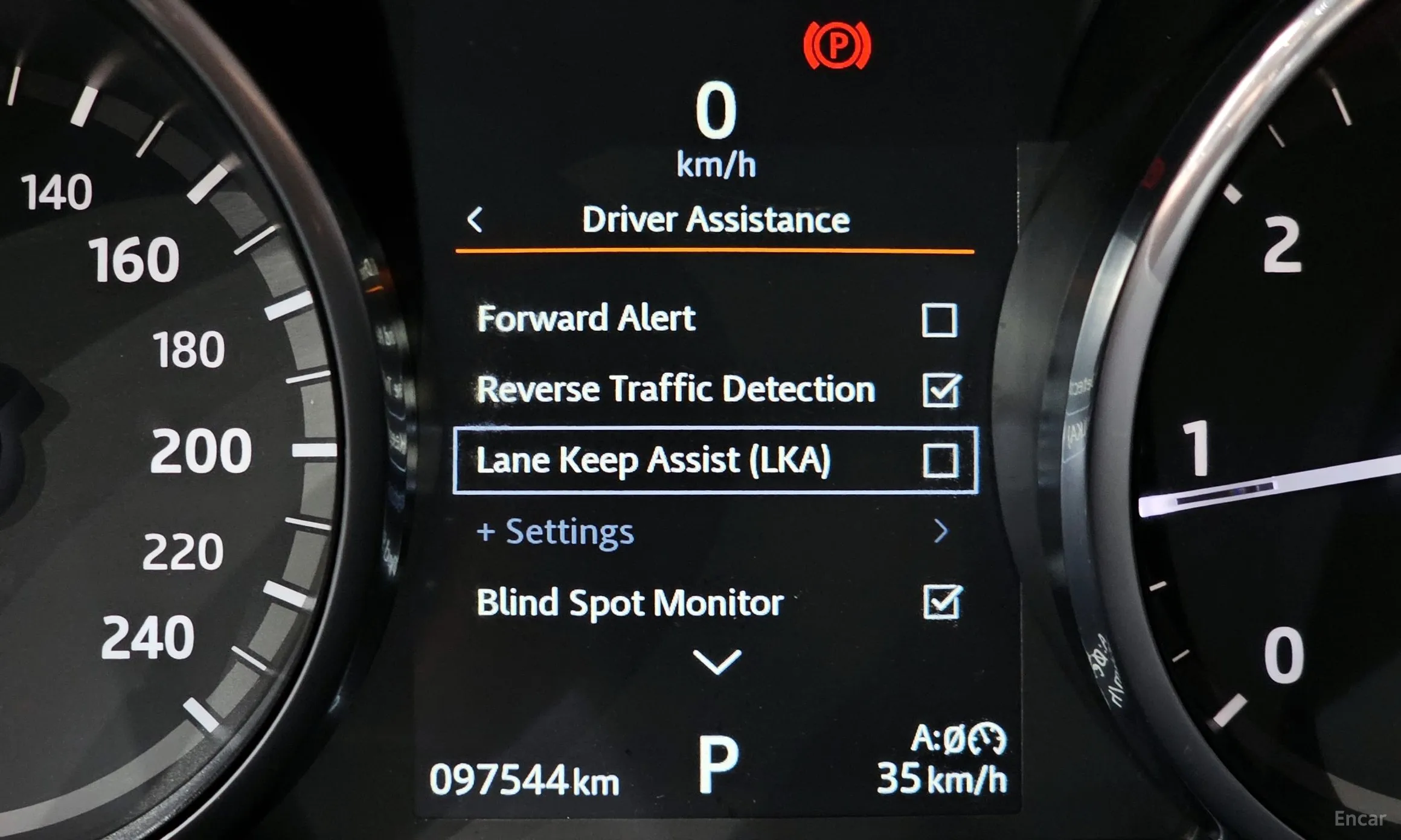 Land Rover Discovery 5 превью 16