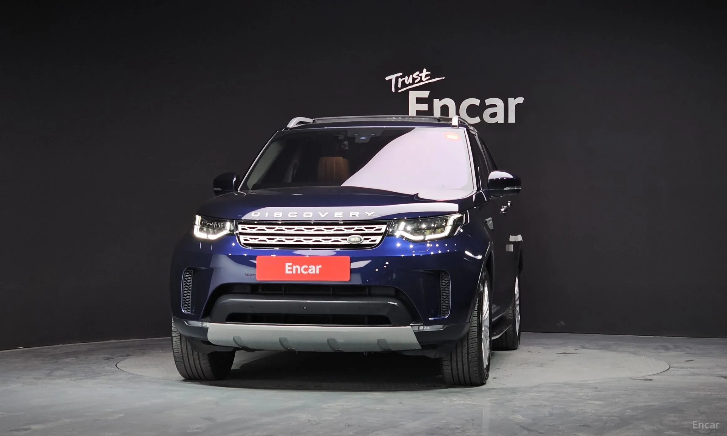 Land Rover Discovery 5 превью 3