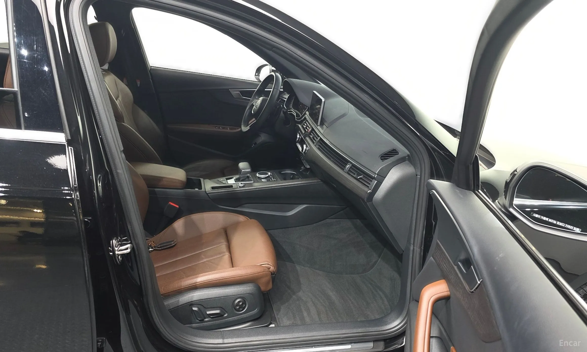 Audi A4 (B9) превью 11