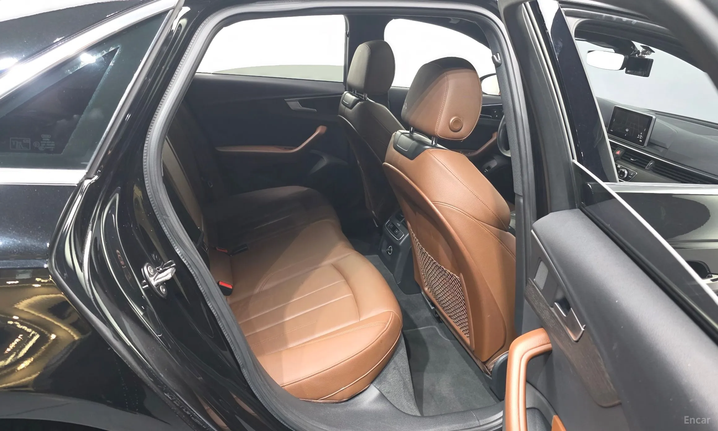 Audi A4 (B9) превью 12
