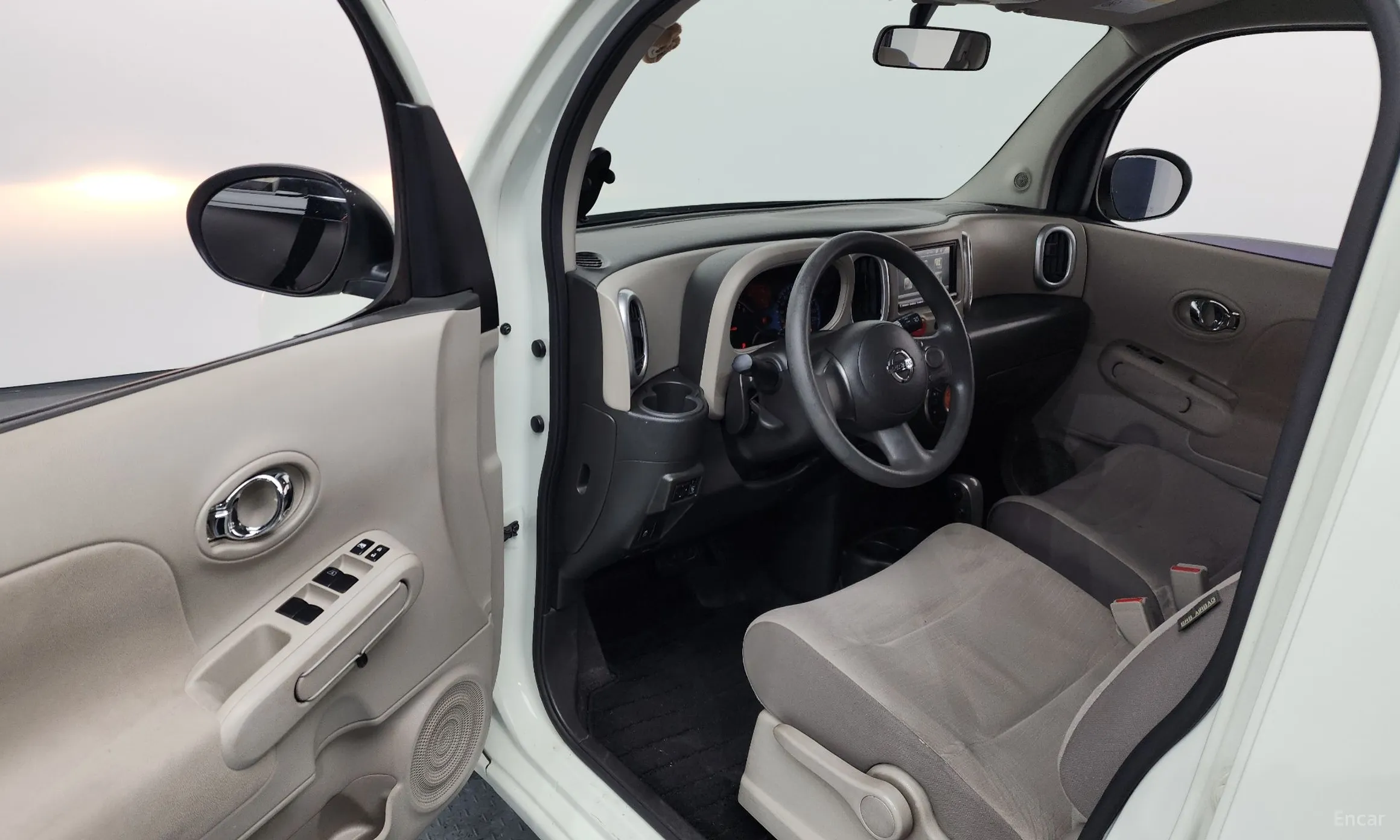 Nissan Cube превью 10