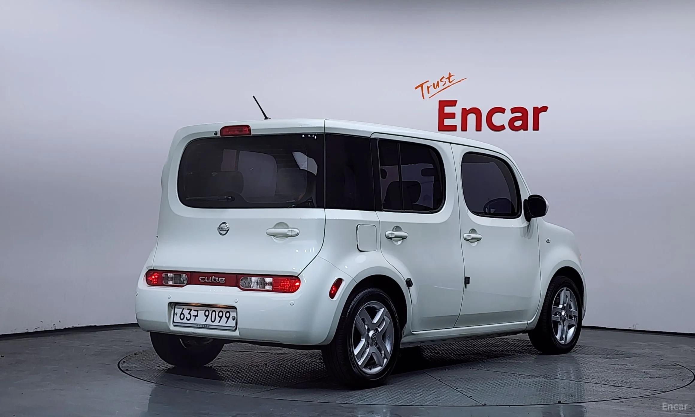 Nissan Cube превью 2