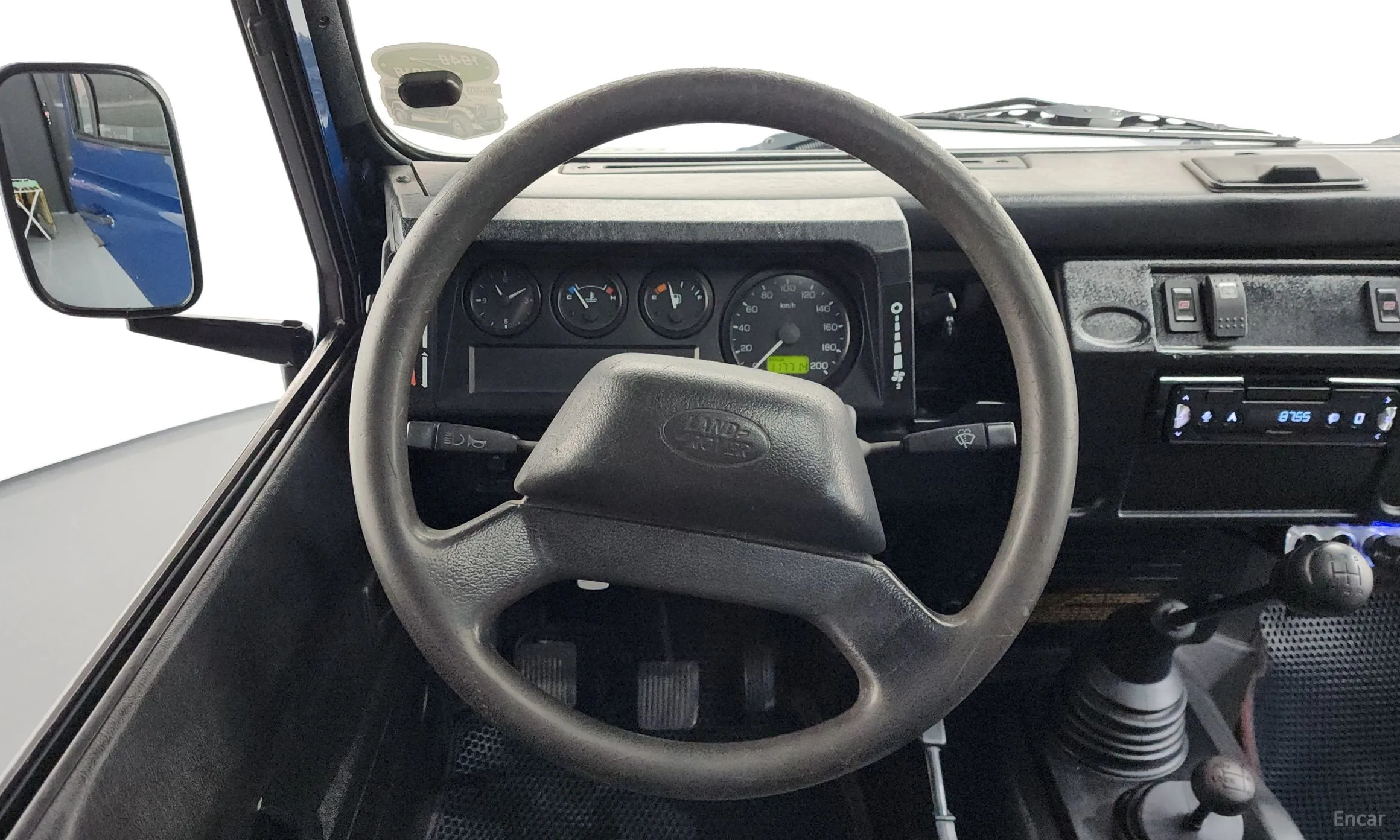 Land Rover Defender превью 13