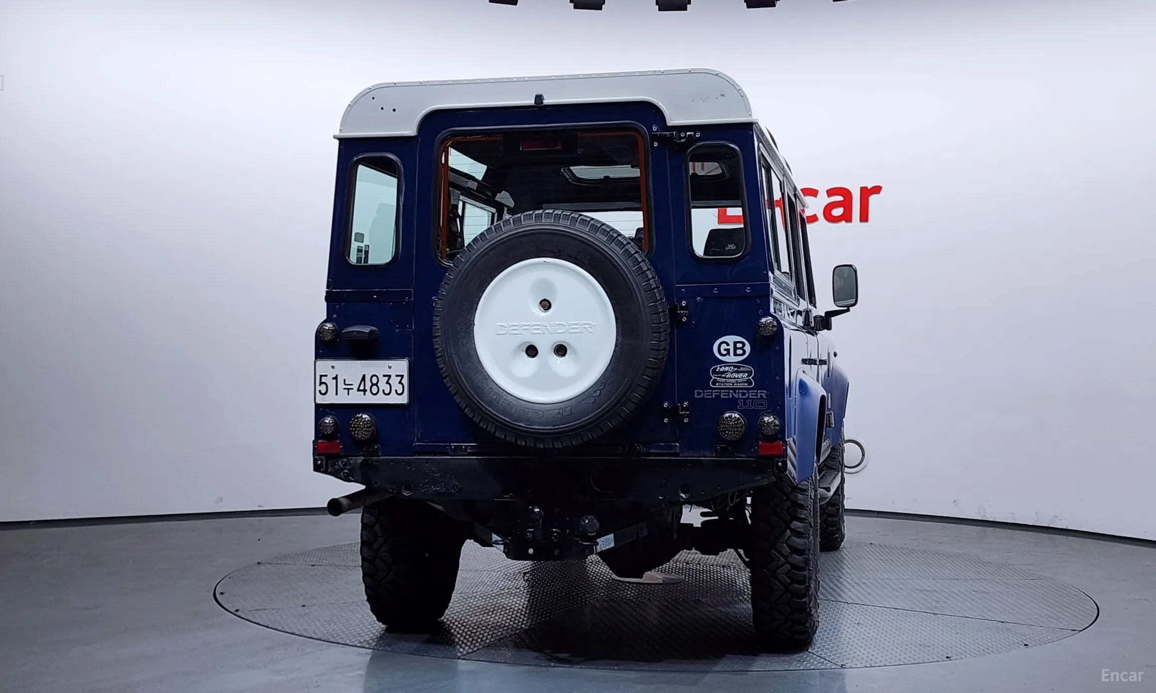 Land Rover Defender превью 4