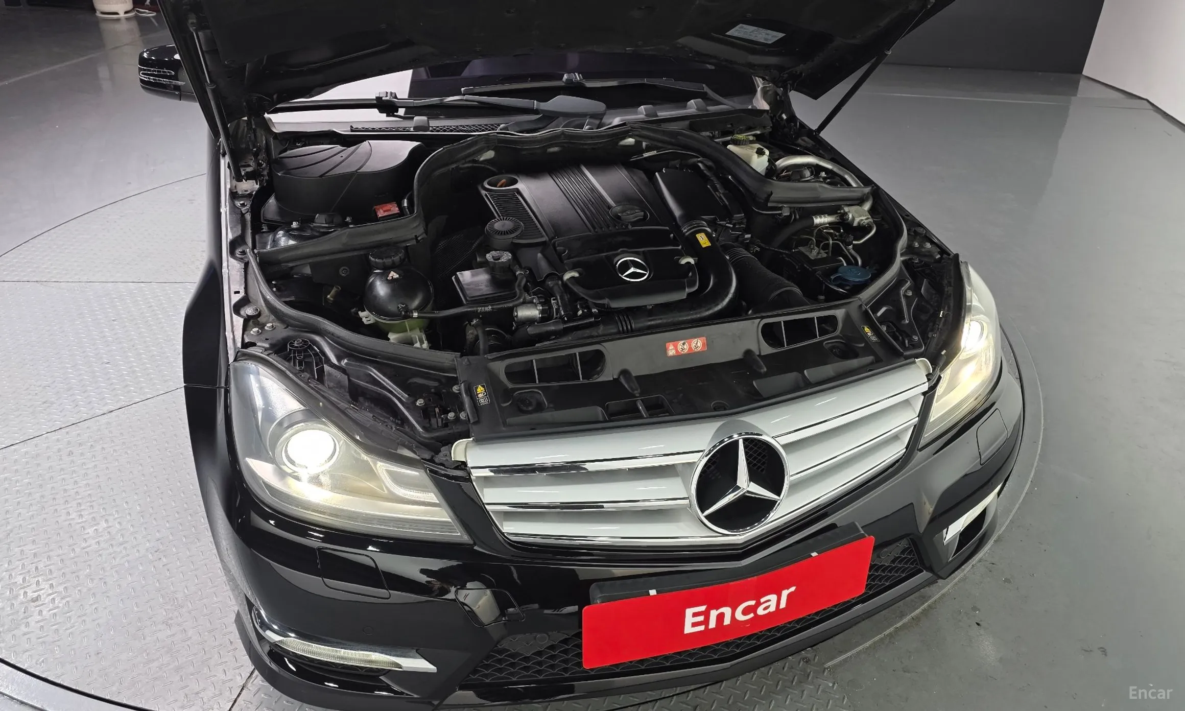 Mercedes Benz C-Class W204 превью 6