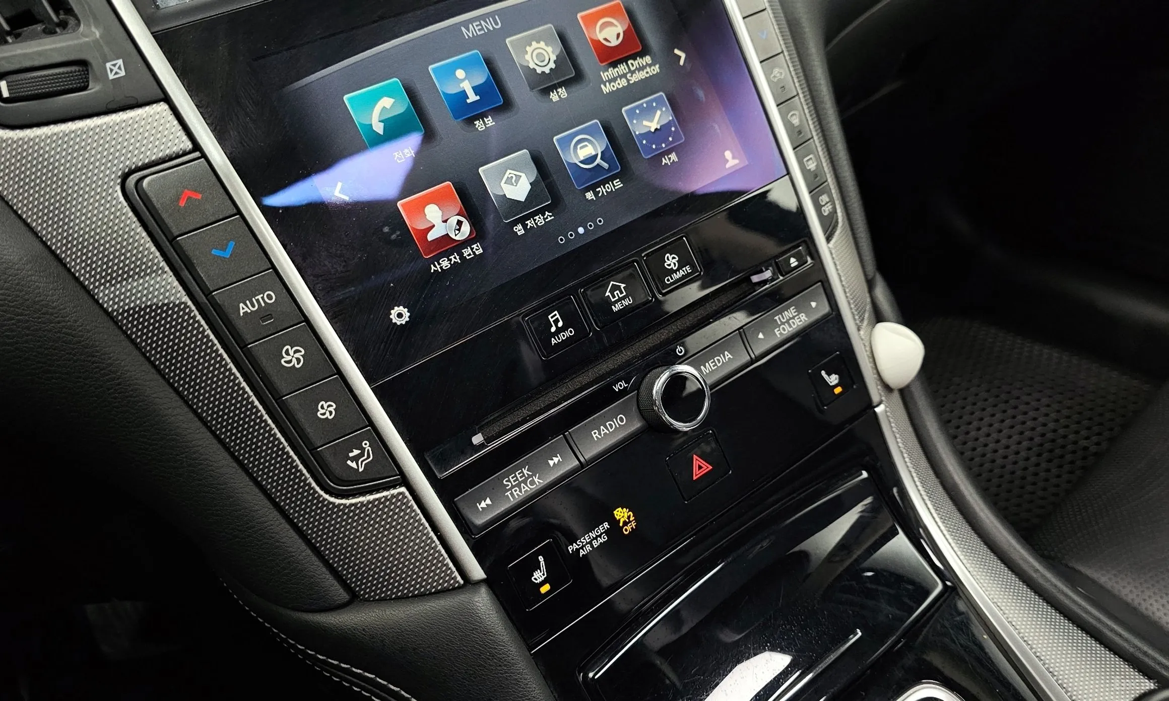 Infiniti Q50 превью 19