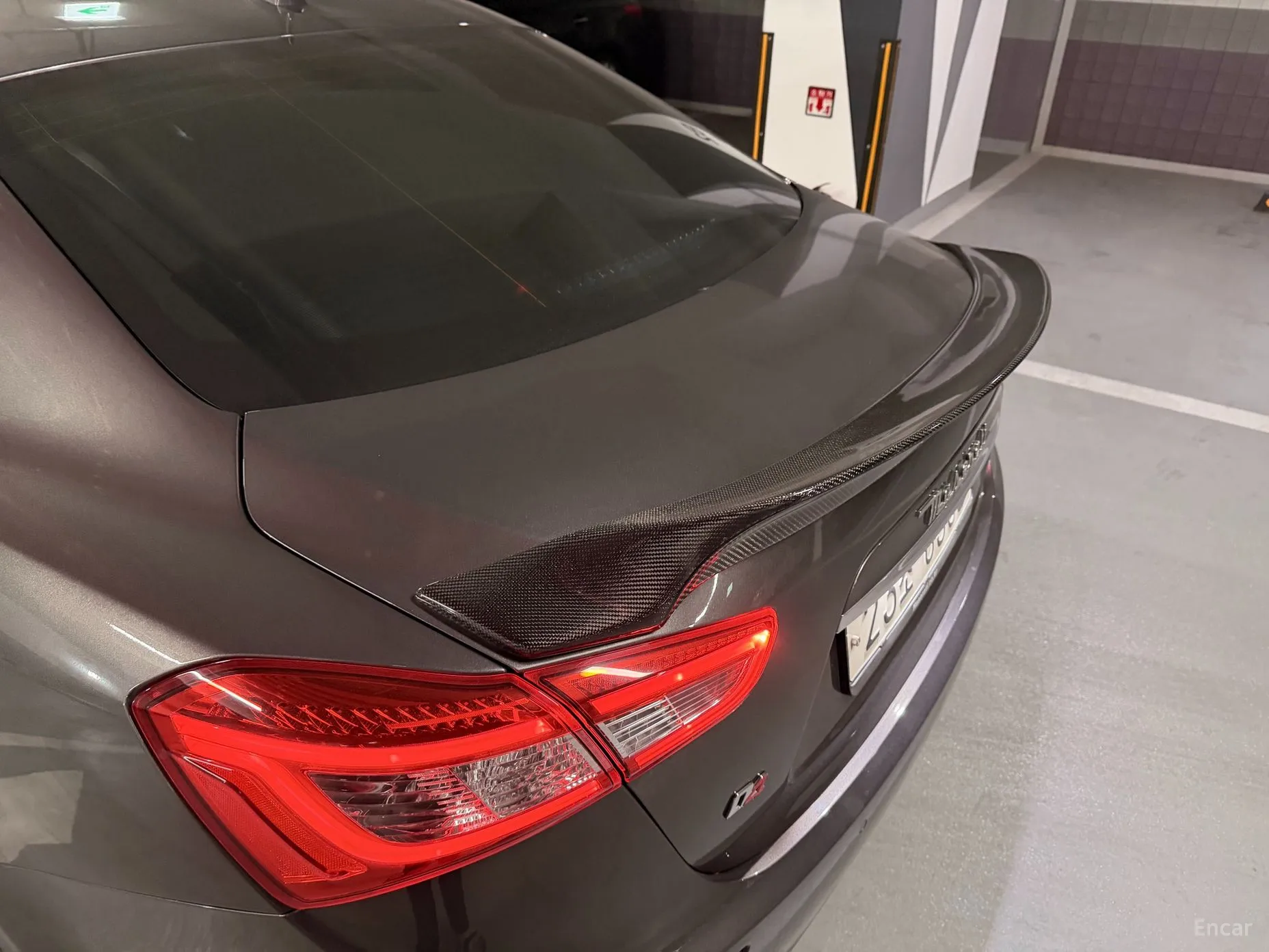 Maserati Ghibli превью 12