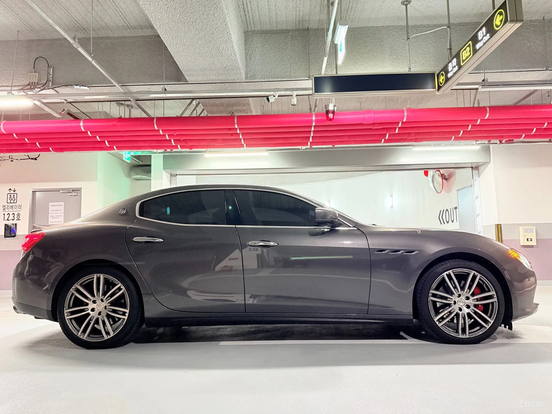Maserati Ghibli превью 5