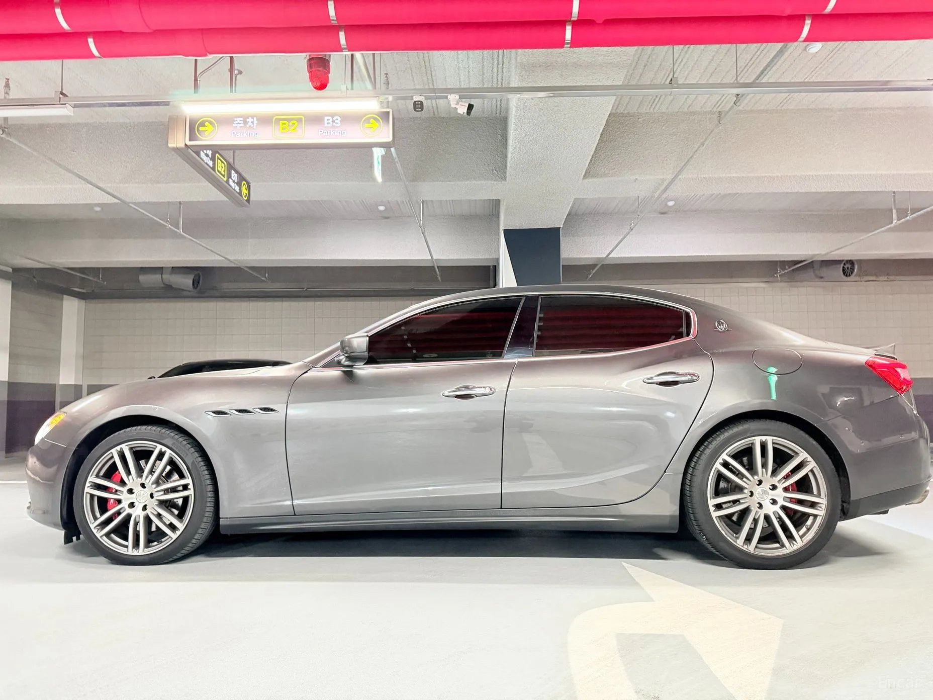 Maserati Ghibli превью 6