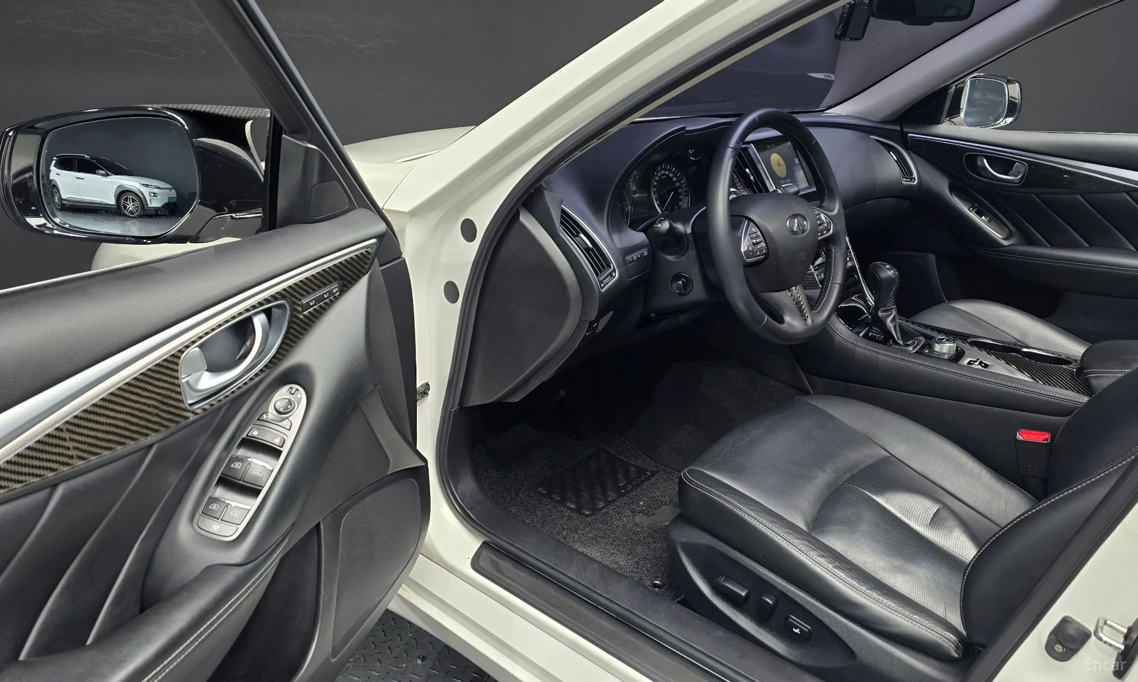Infiniti Q50 превью 11