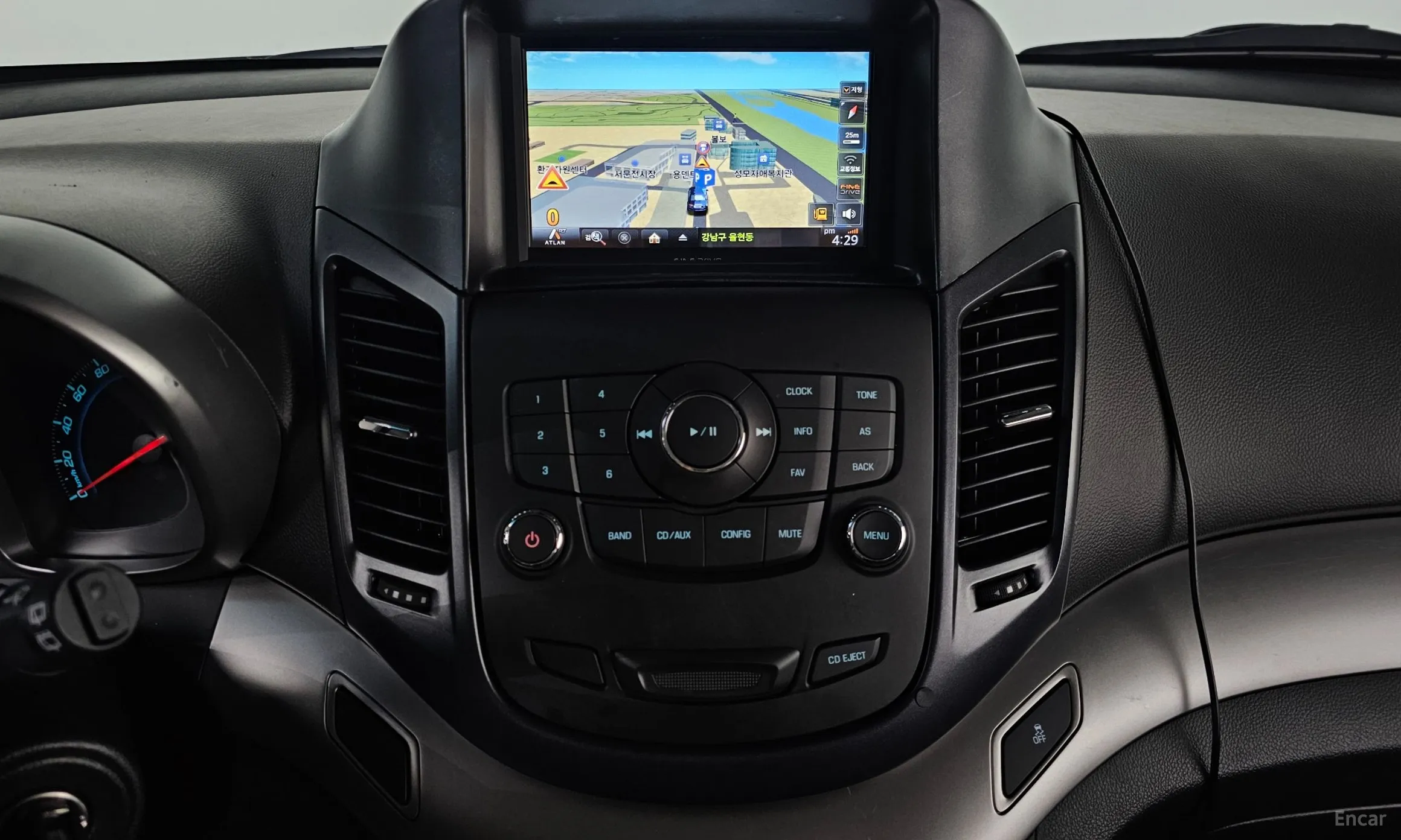 Chevrolet (GM Daewoo) Orlando превью 14