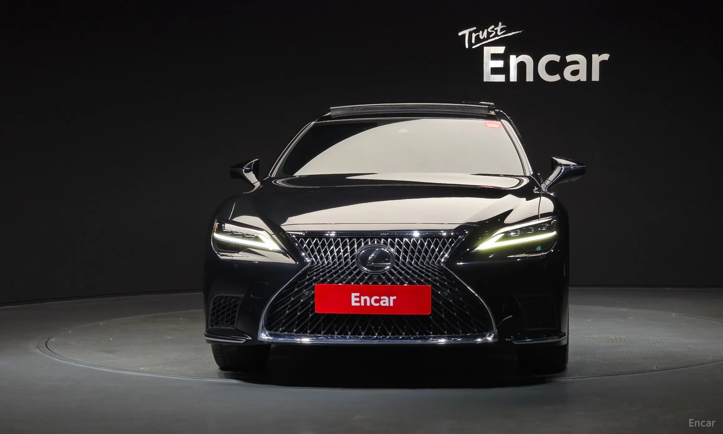 Lexus LS500 5th Generation превью 3