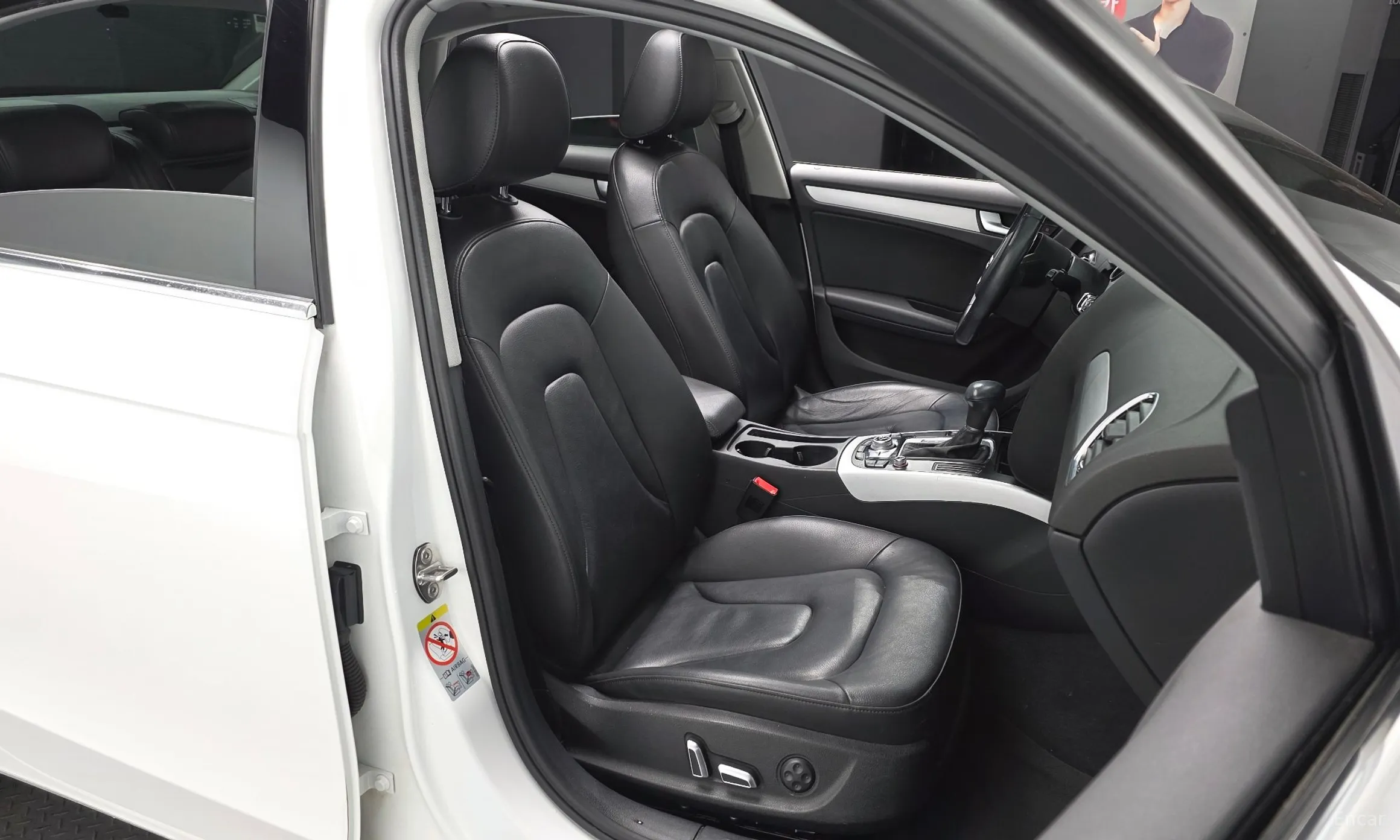 Audi New A4 превью 12