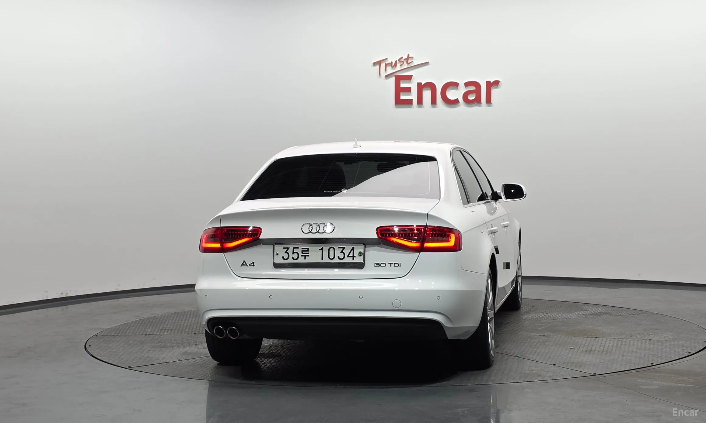 Audi New A4 превью 4