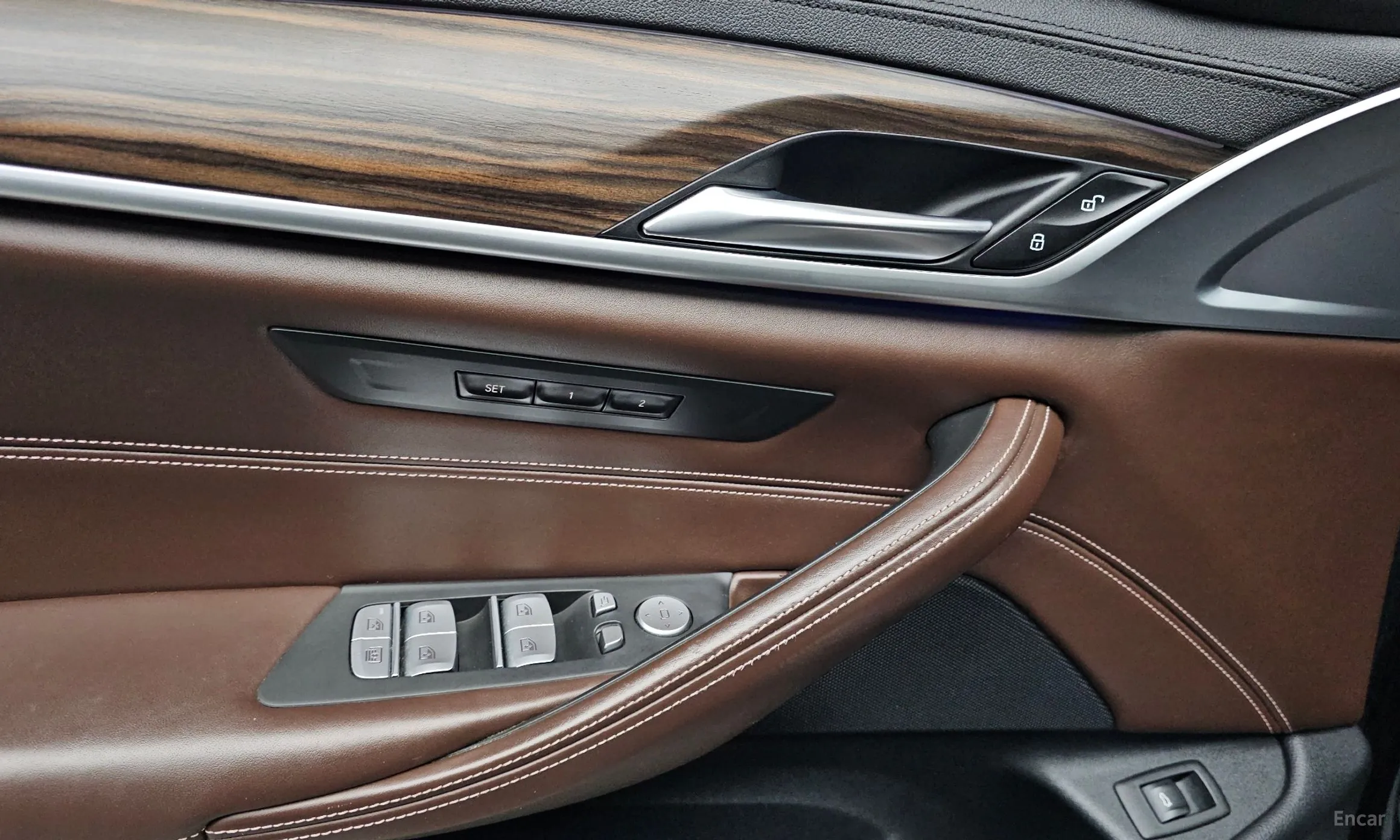 BMW 5 Series (G30) превью 12