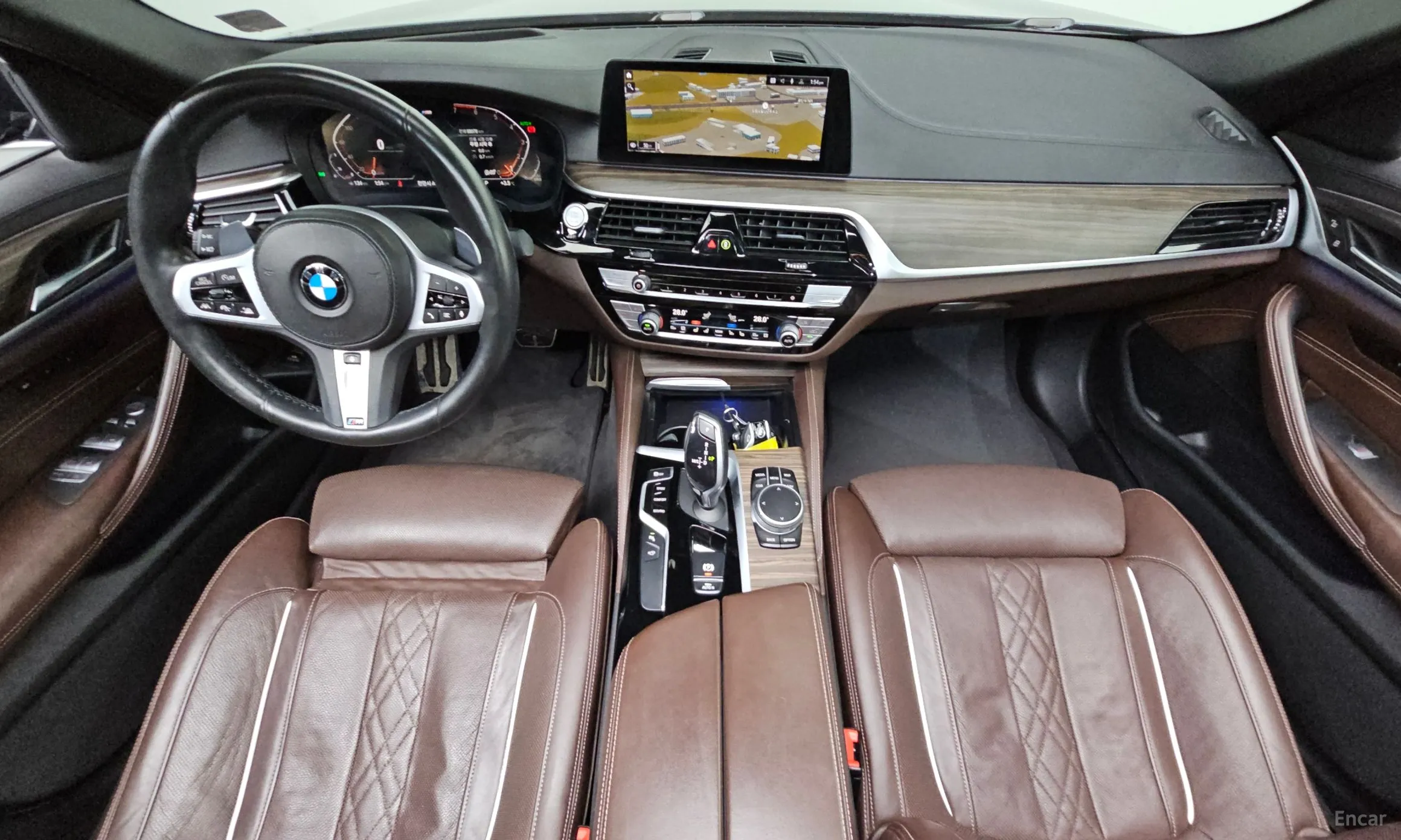 BMW 5 Series (G30) превью 7