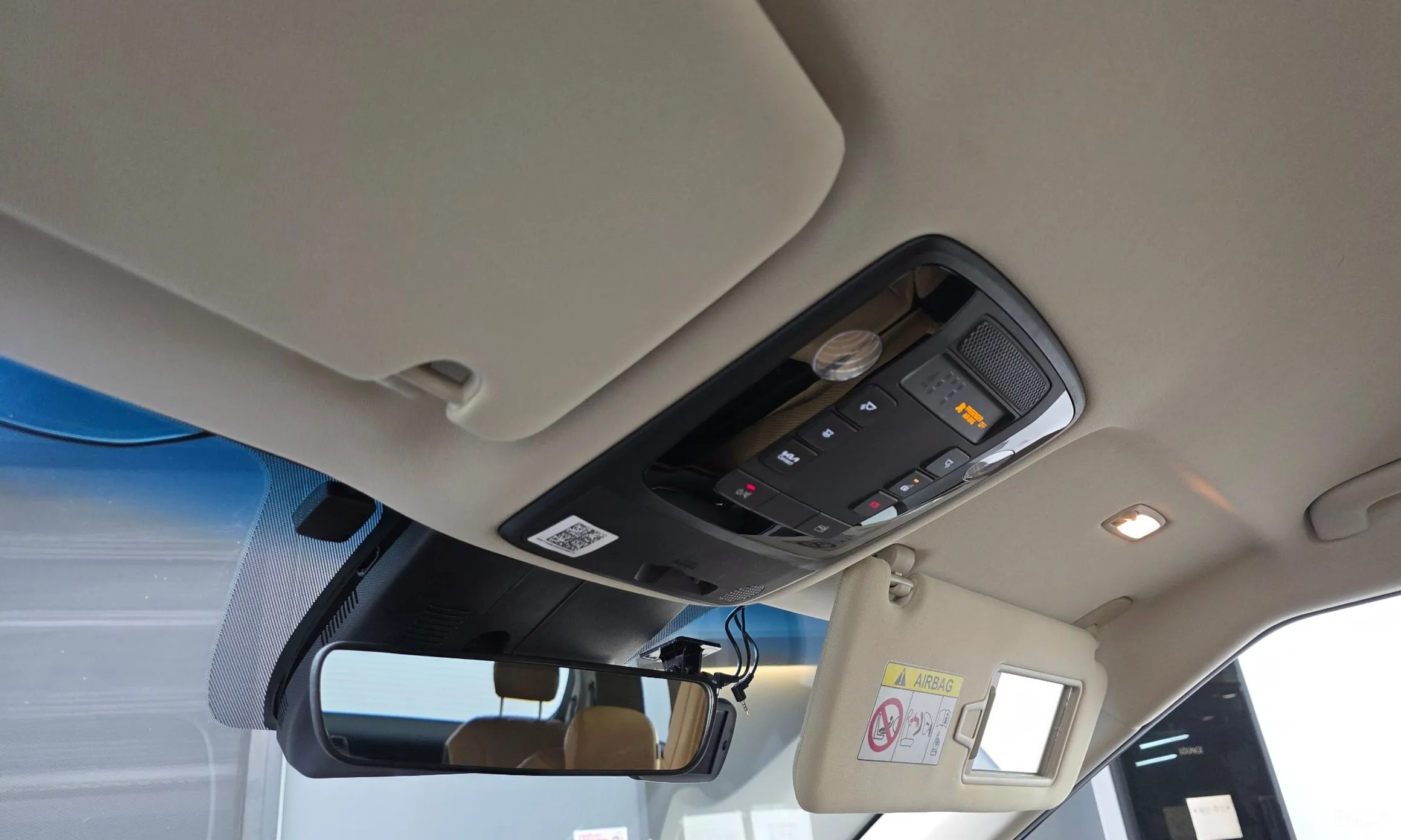 Kia Carnival Gen 4 превью 19