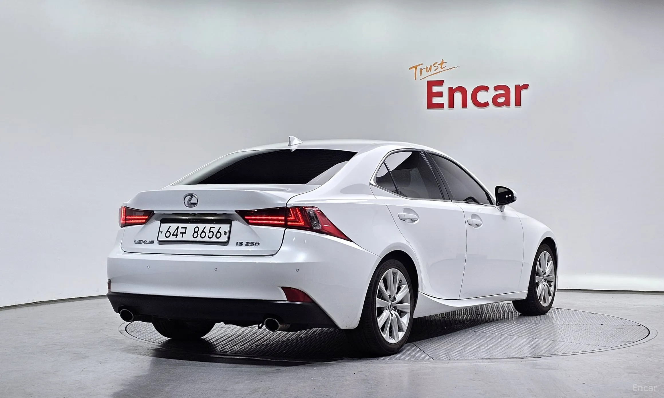 Lexus New IS250