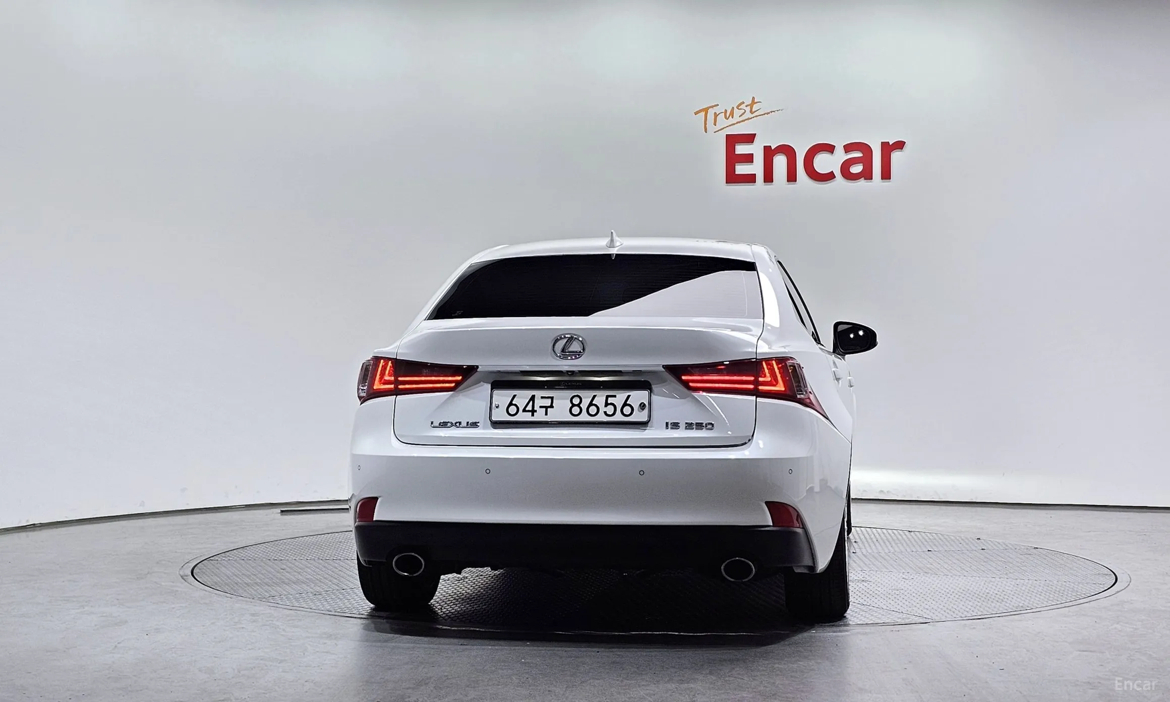 Lexus New IS250 превью 4