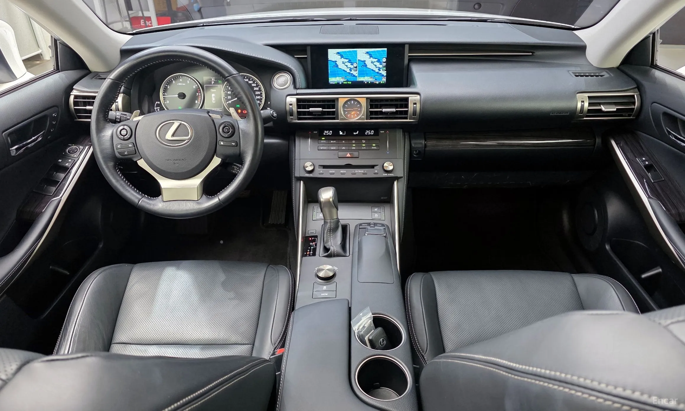 Lexus New IS250 превью 7