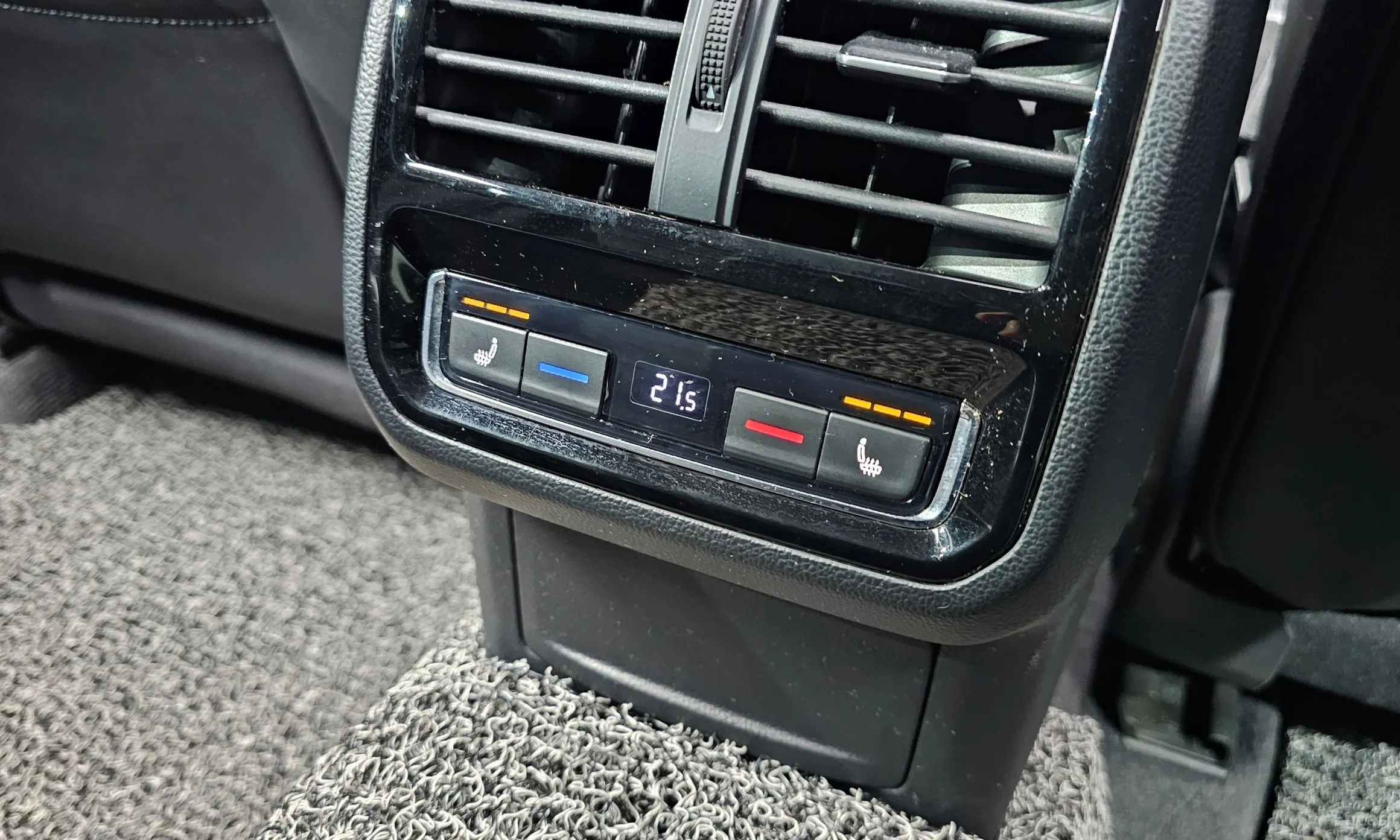 Volkswagen Ateon превью 18
