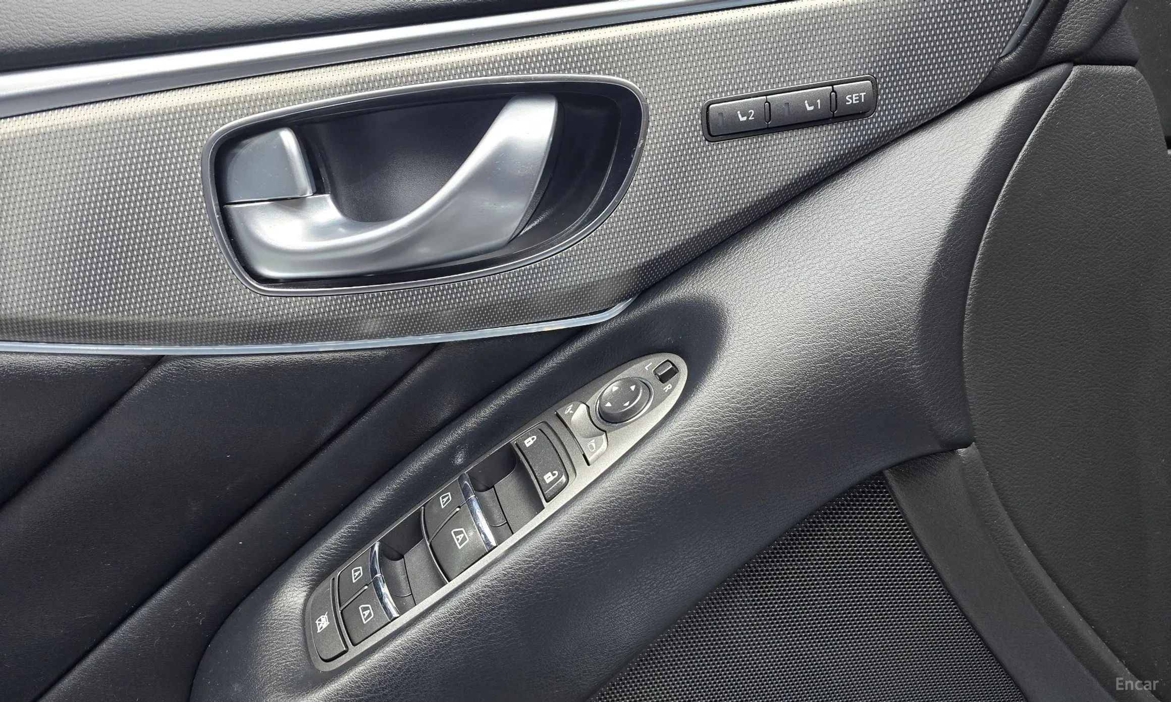 Infiniti Q50 превью 19
