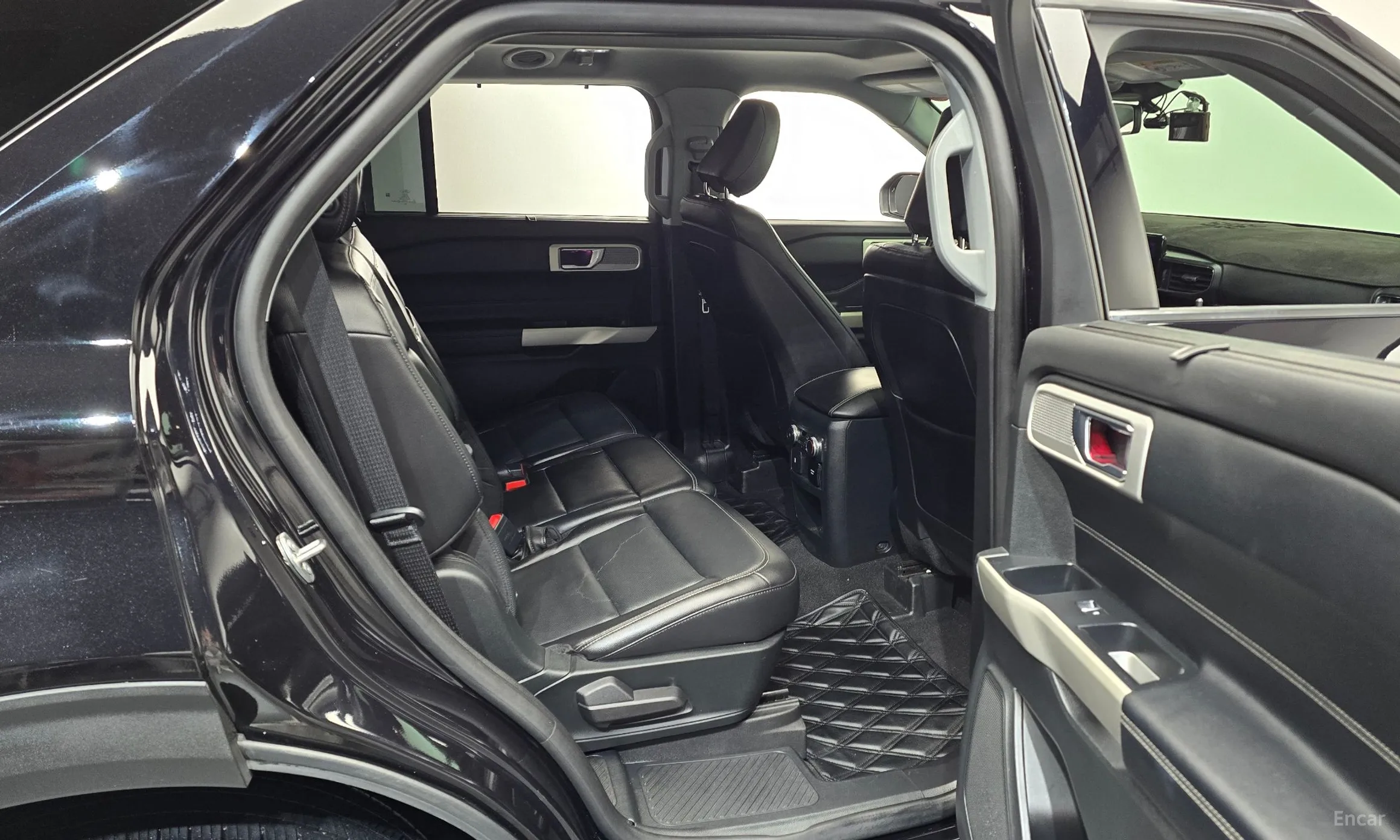 Ford Explorer 6th Generation превью 12