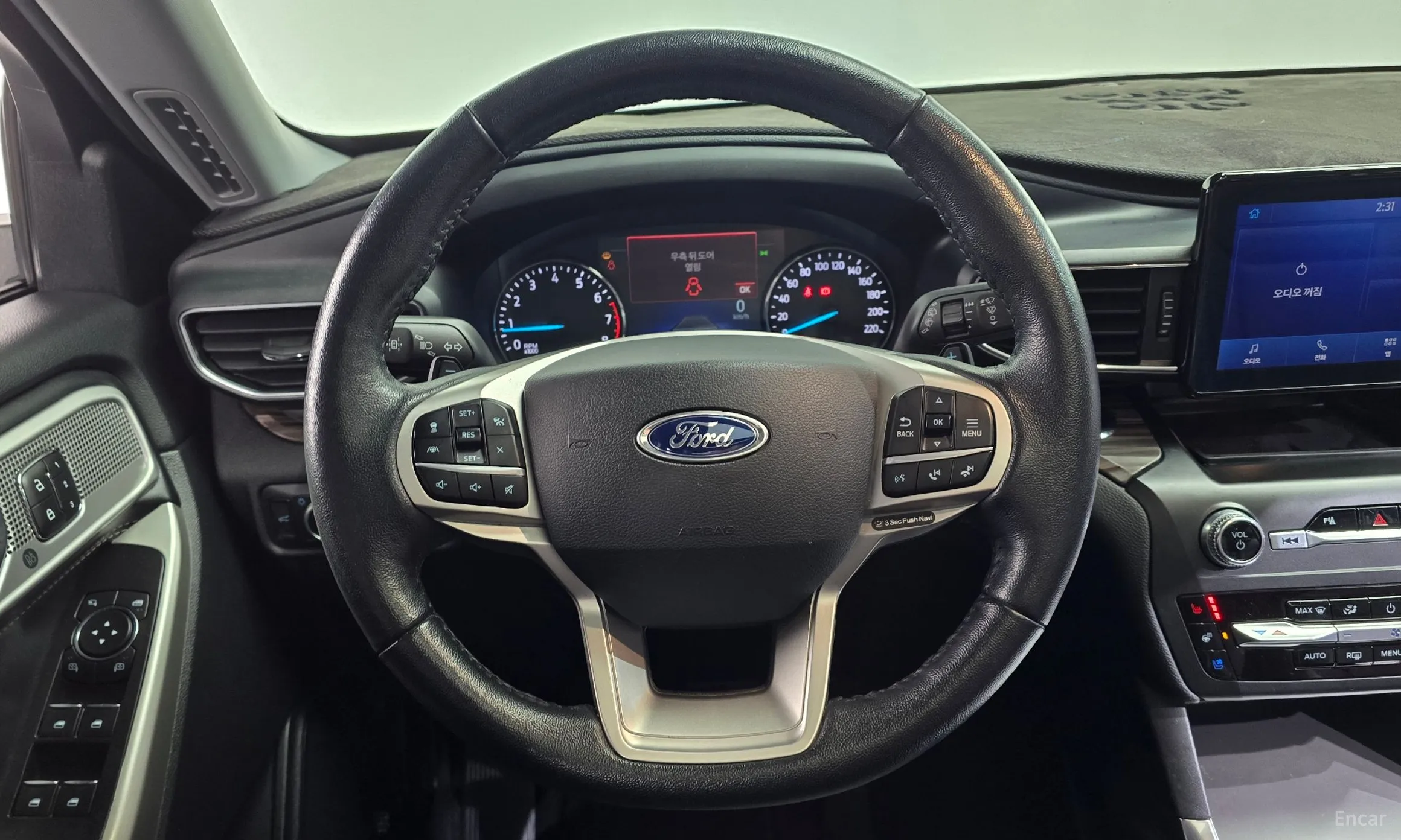 Ford Explorer 6th Generation превью 13