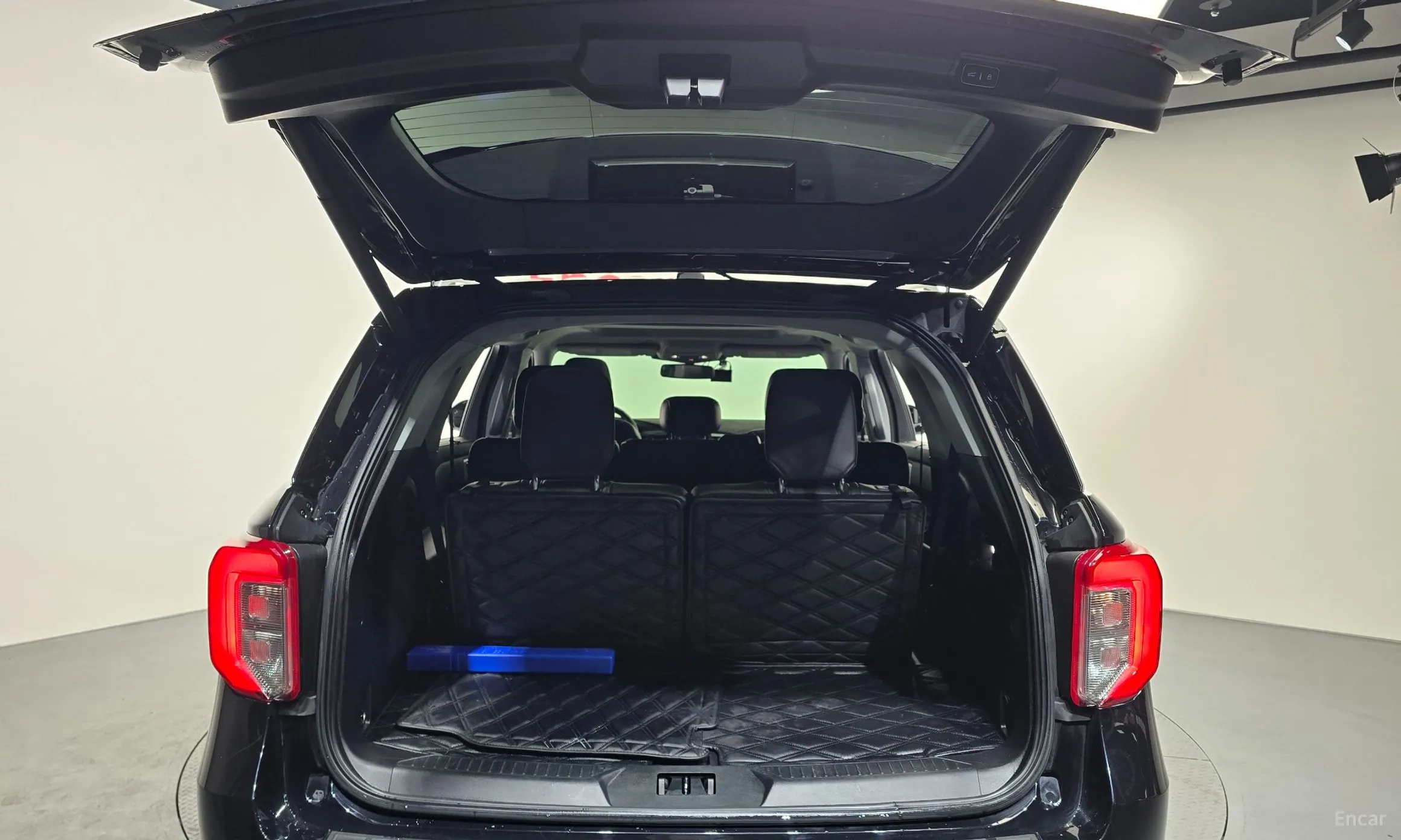 Ford Explorer 6th Generation превью 20
