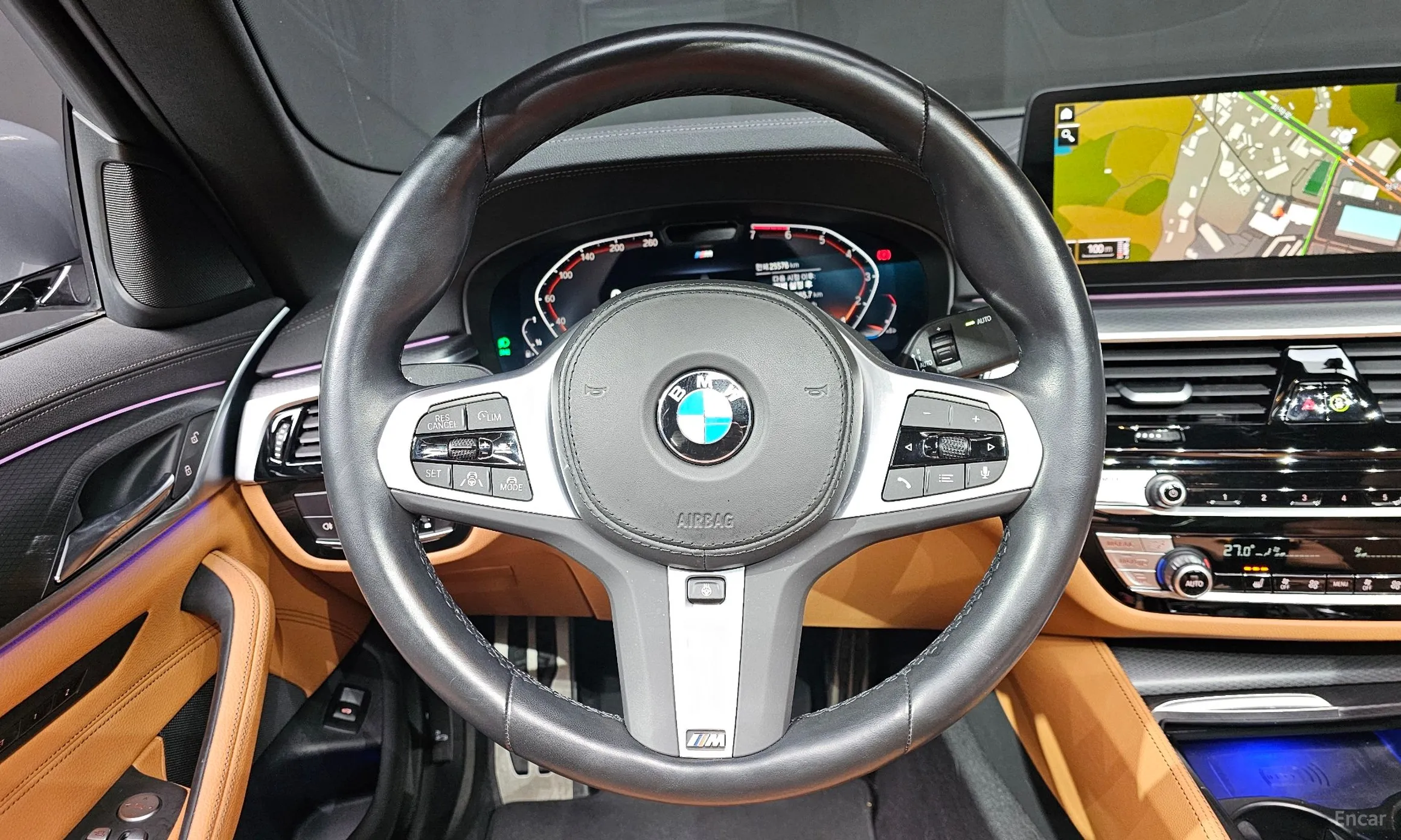 BMW 5 Series (G30) превью 14