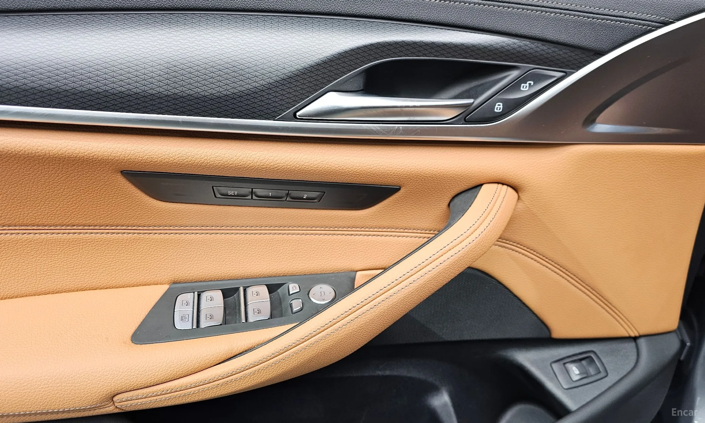 BMW 5 Series (G30) превью 17