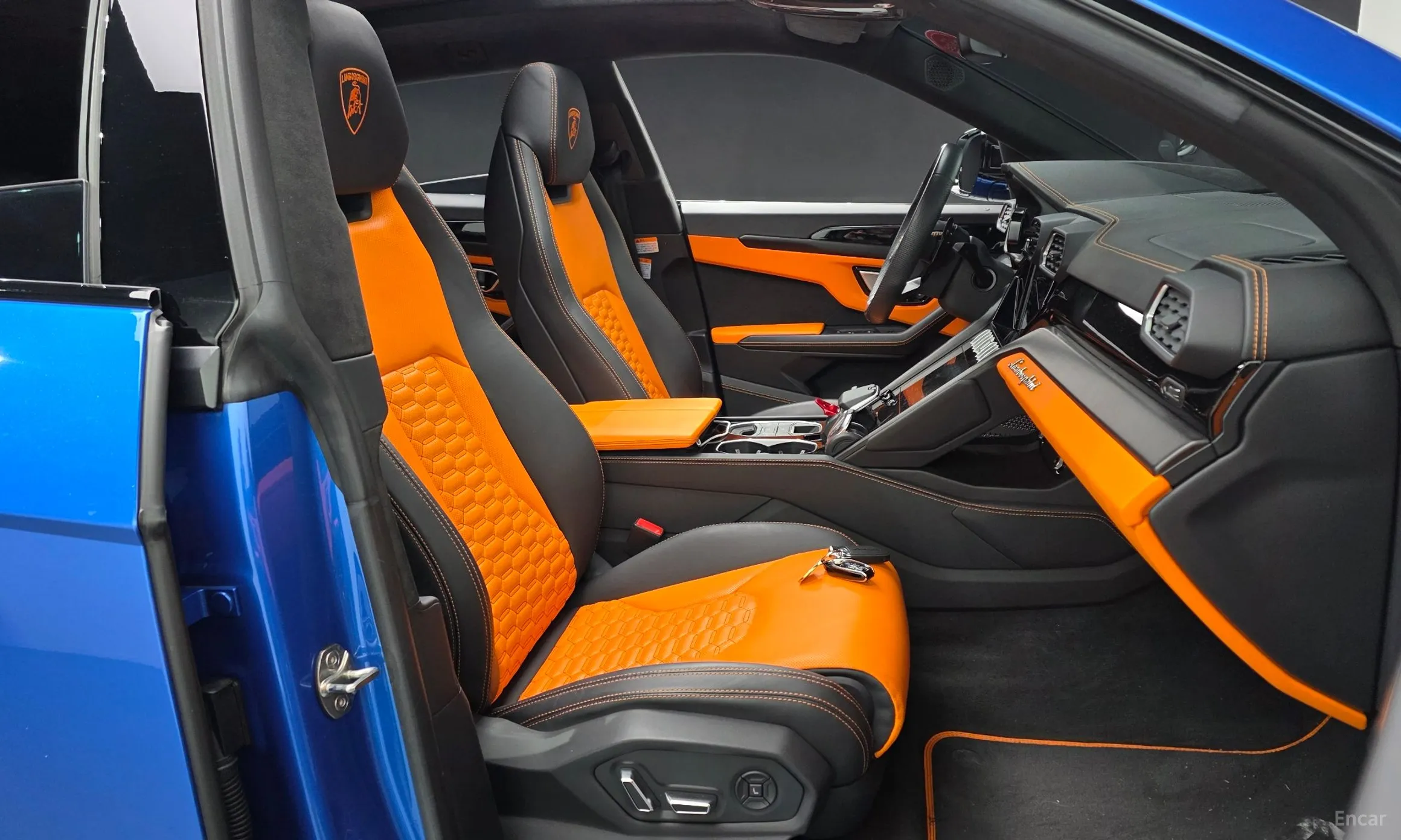 Lamborghini Urus превью 10