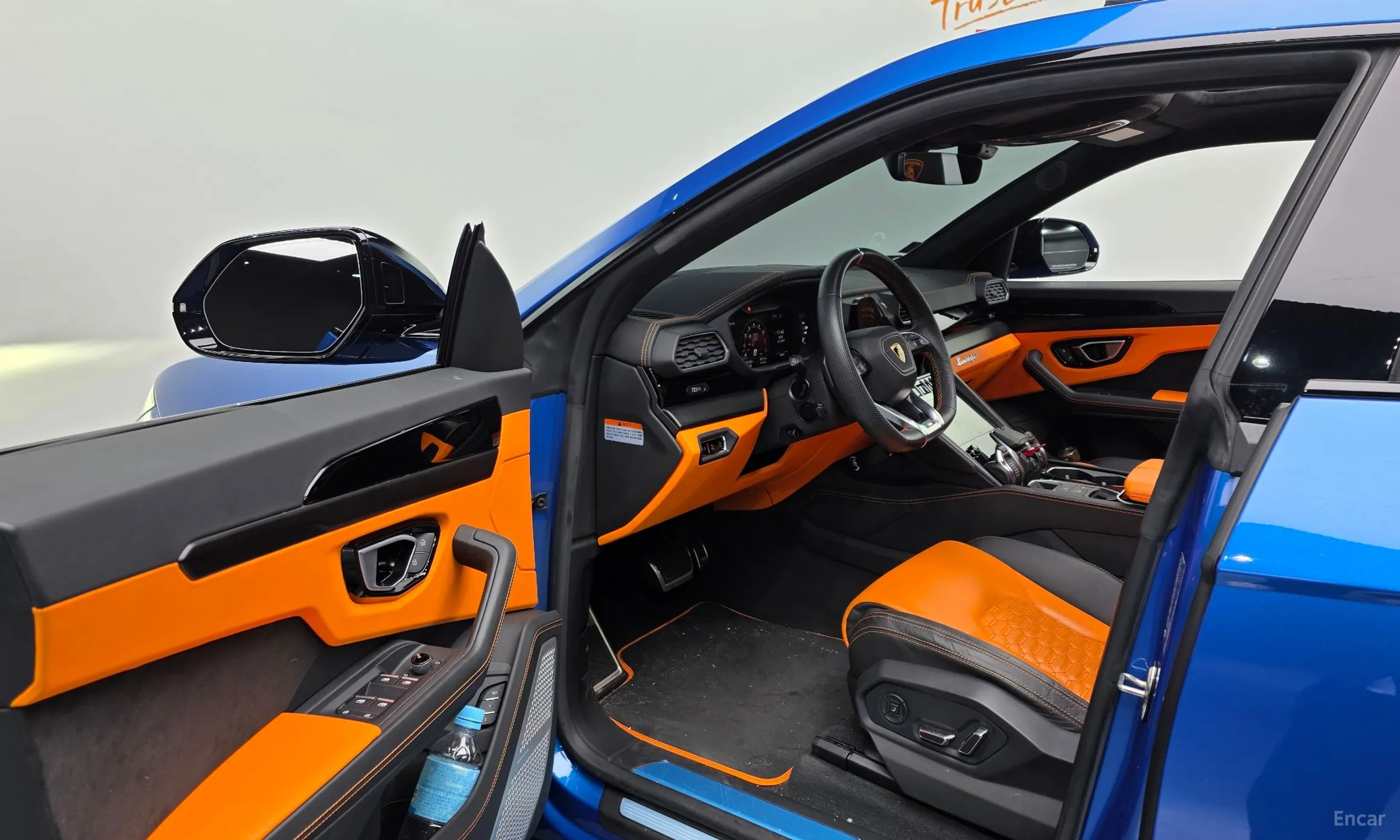 Lamborghini Urus превью 11