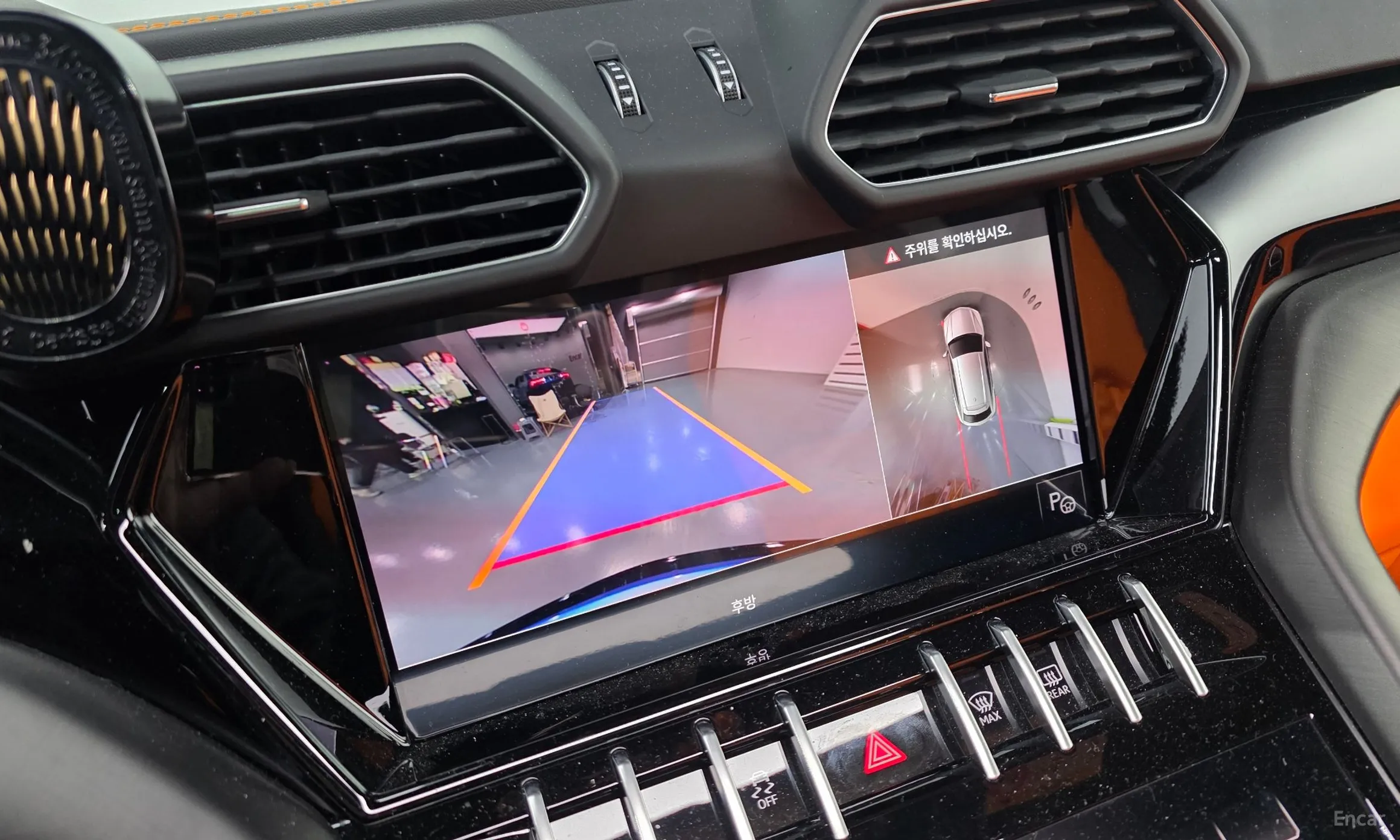 Lamborghini Urus превью 14
