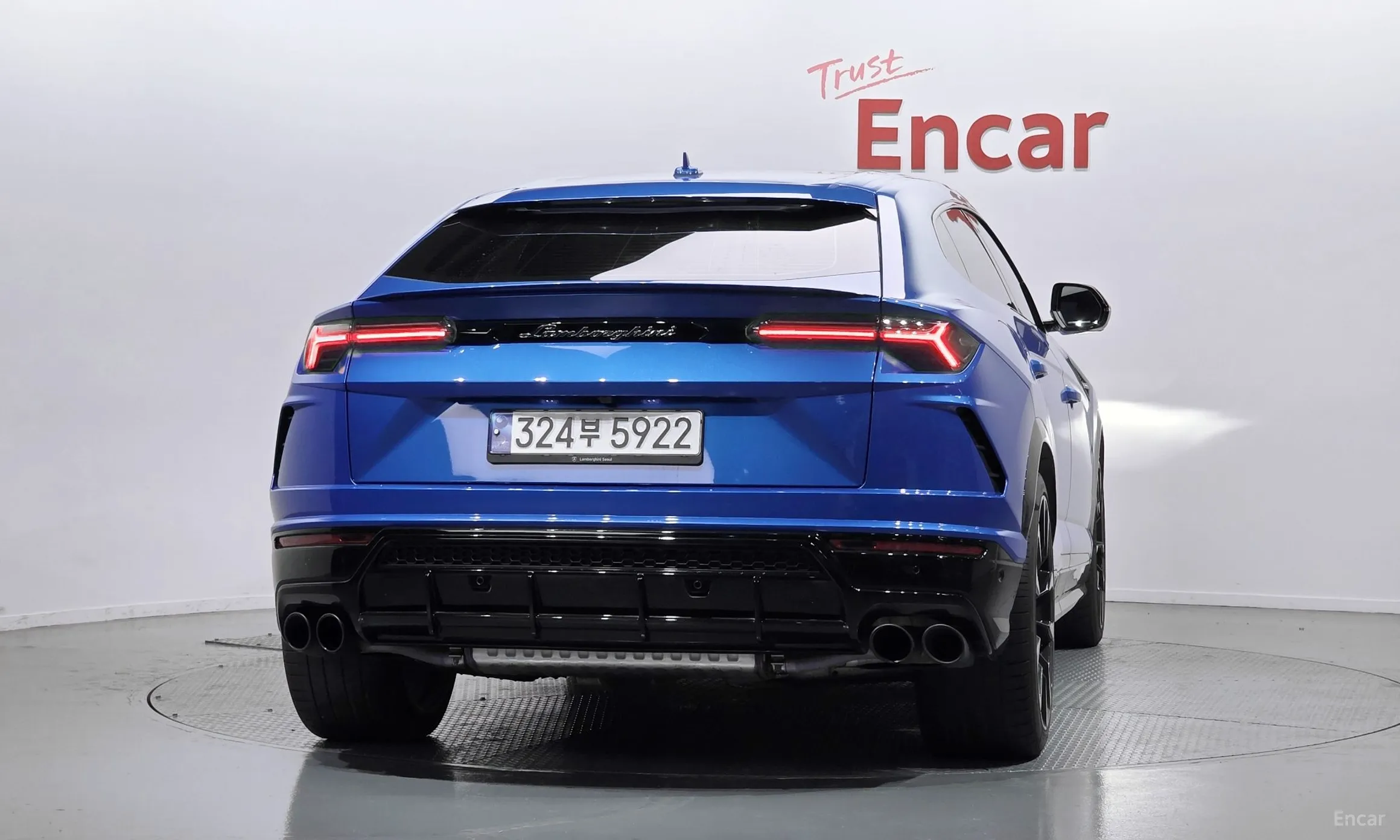 Lamborghini Urus превью 4