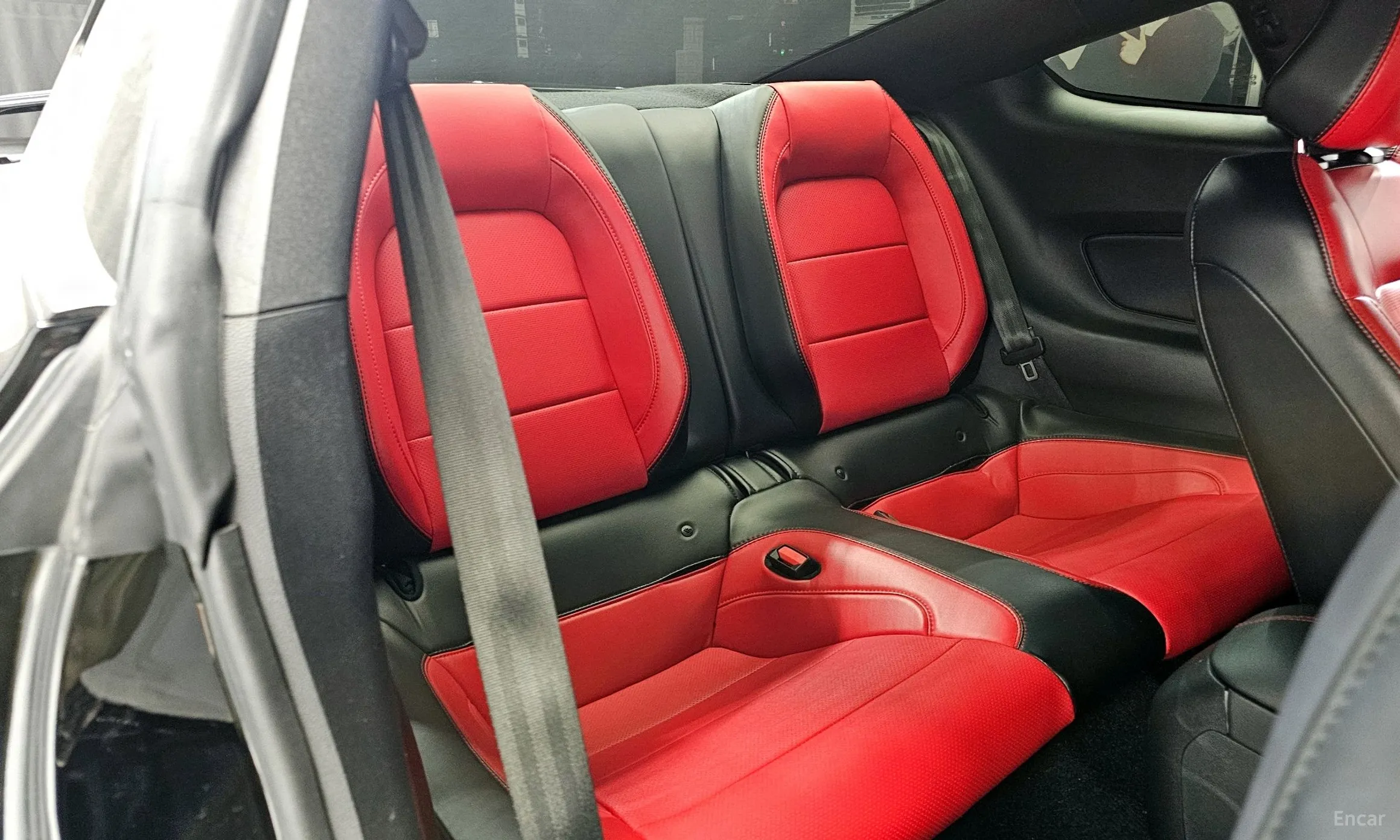Ford Mustang превью 12