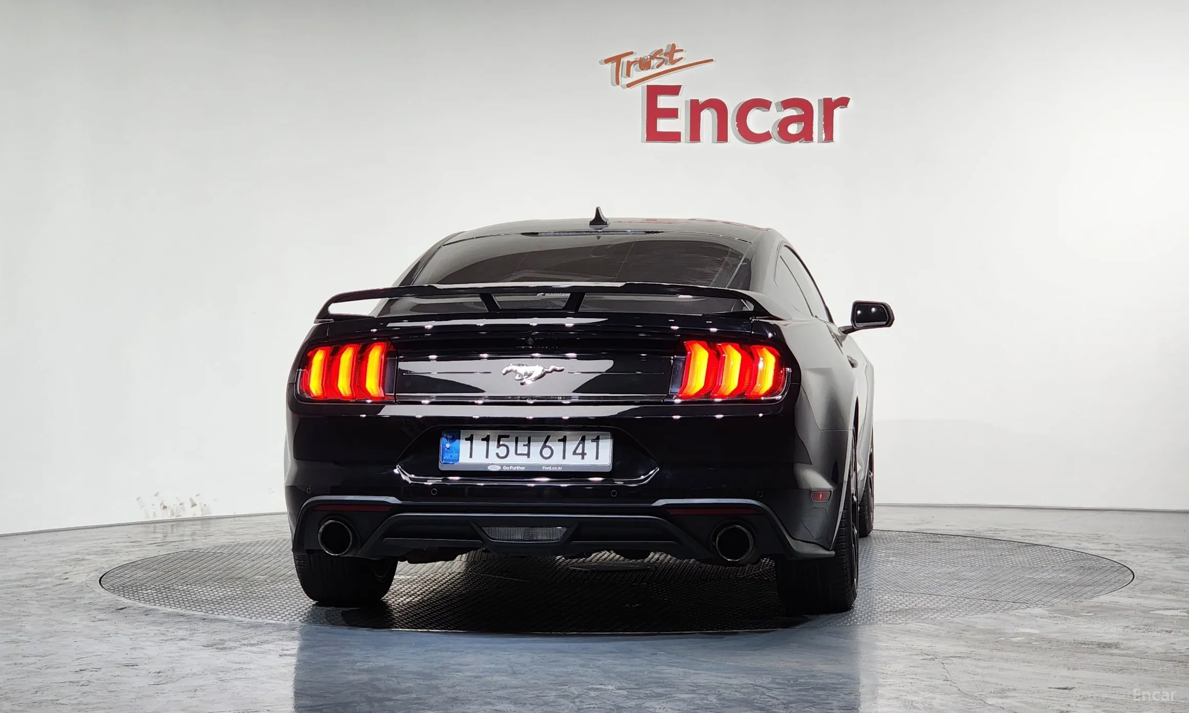 Ford Mustang превью 4